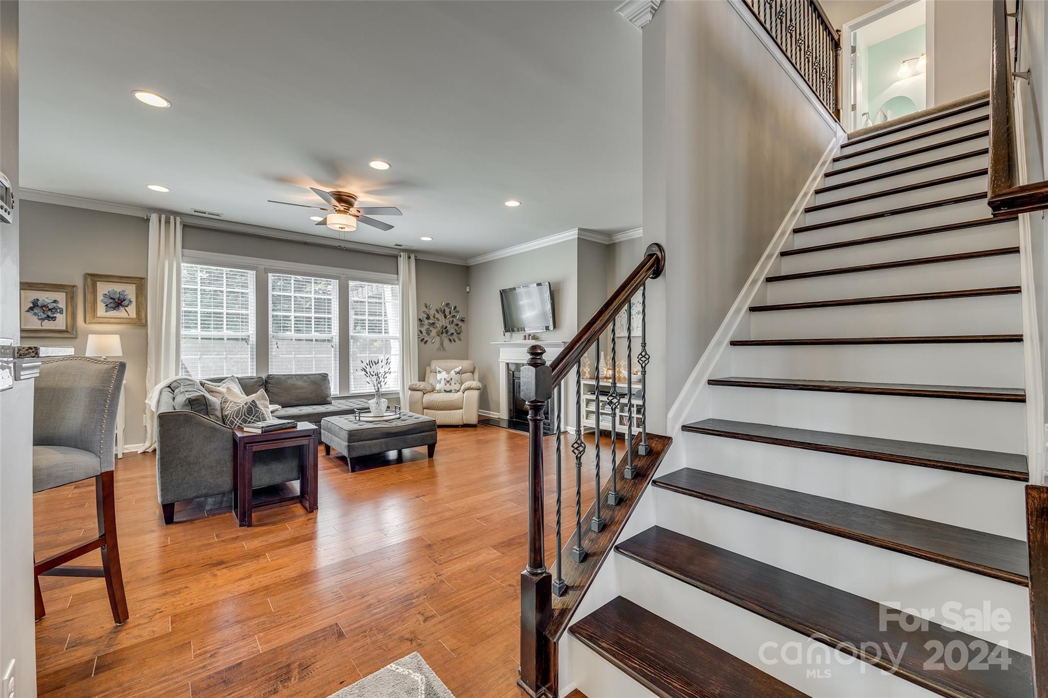 Hawks Creek - Residential