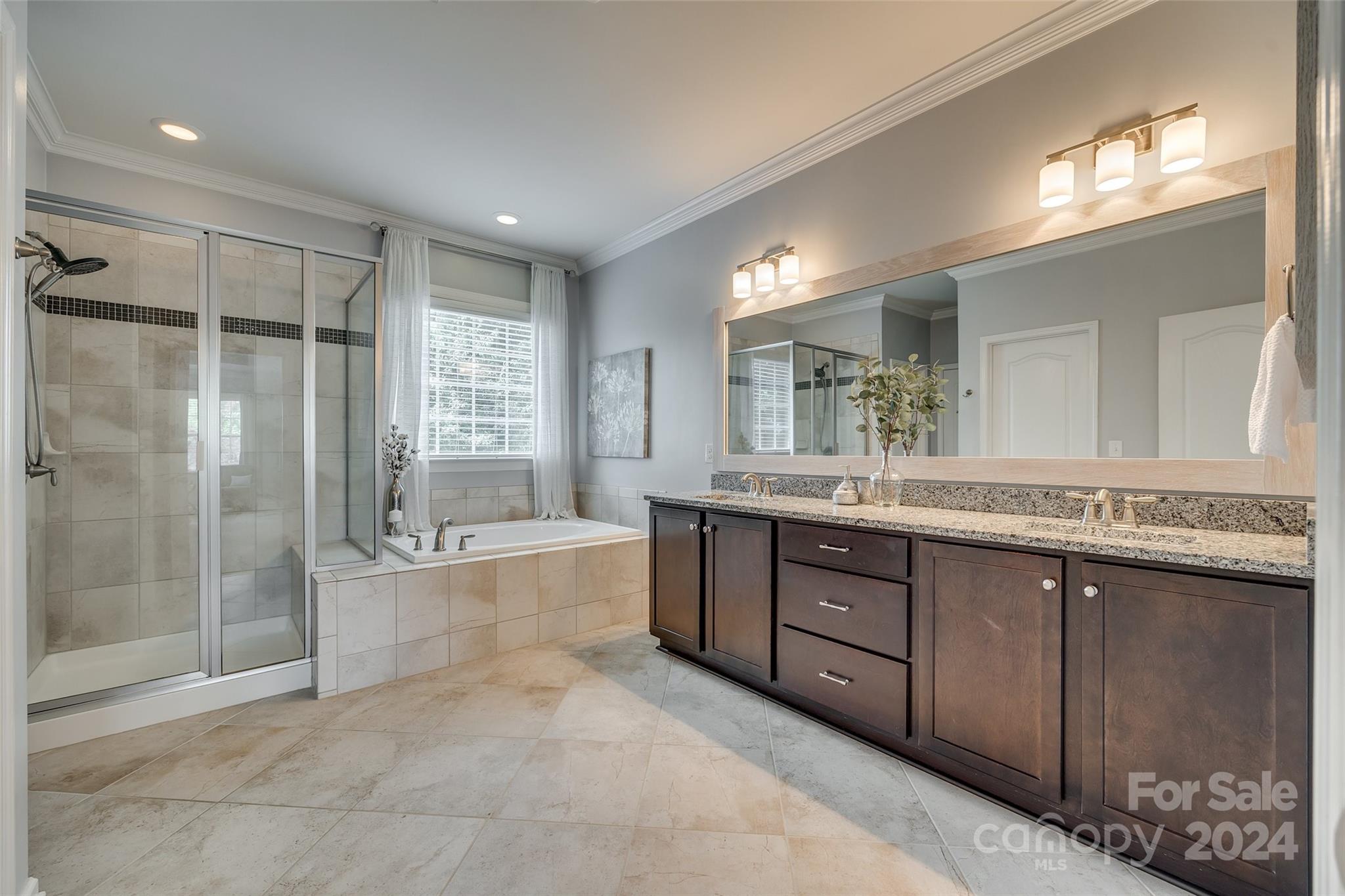 Hawks Creek - Residential