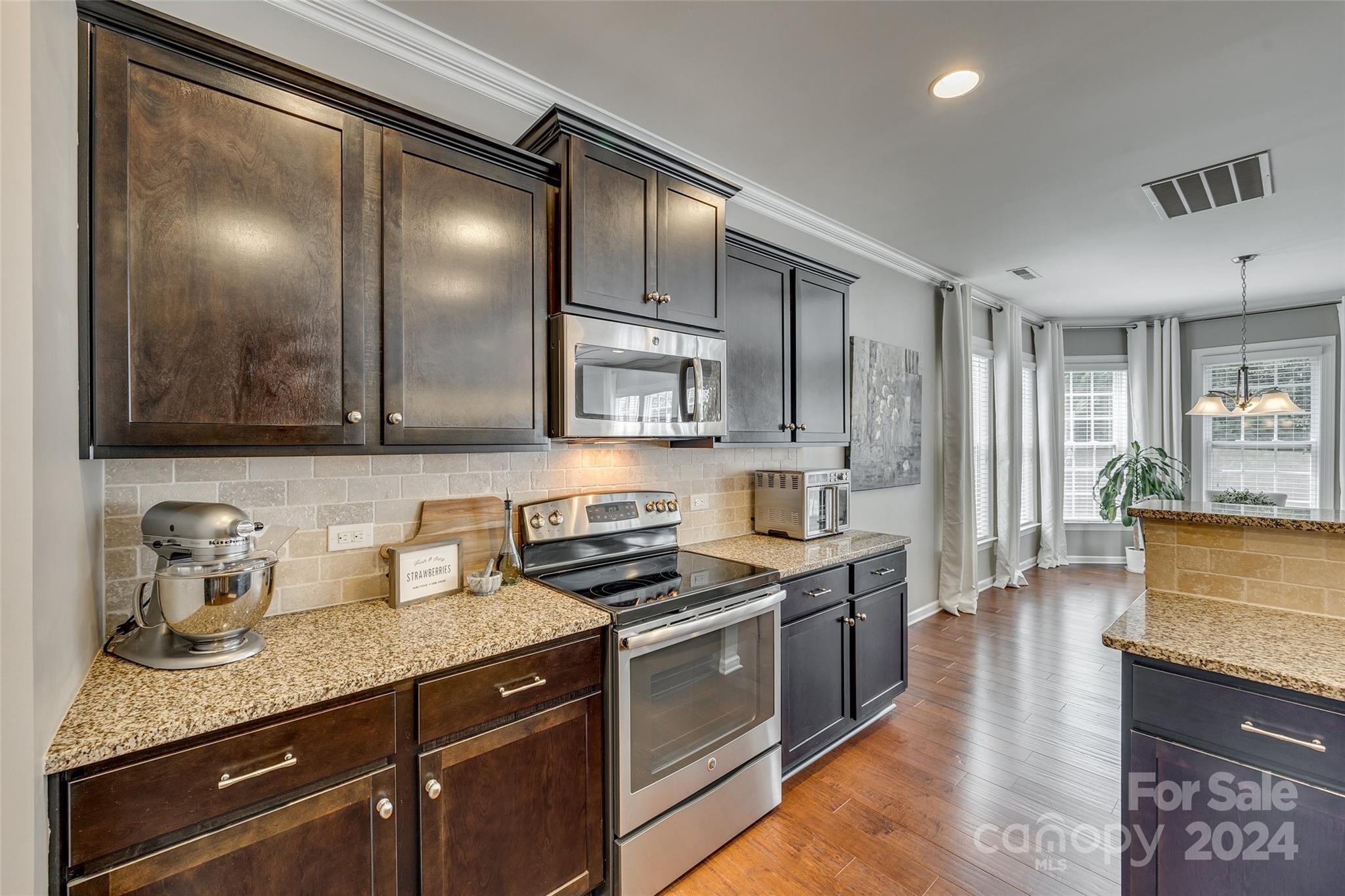 Hawks Creek - Residential