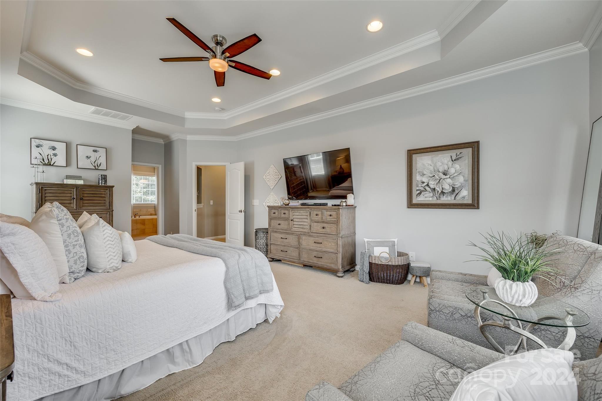 Hawks Creek - Residential