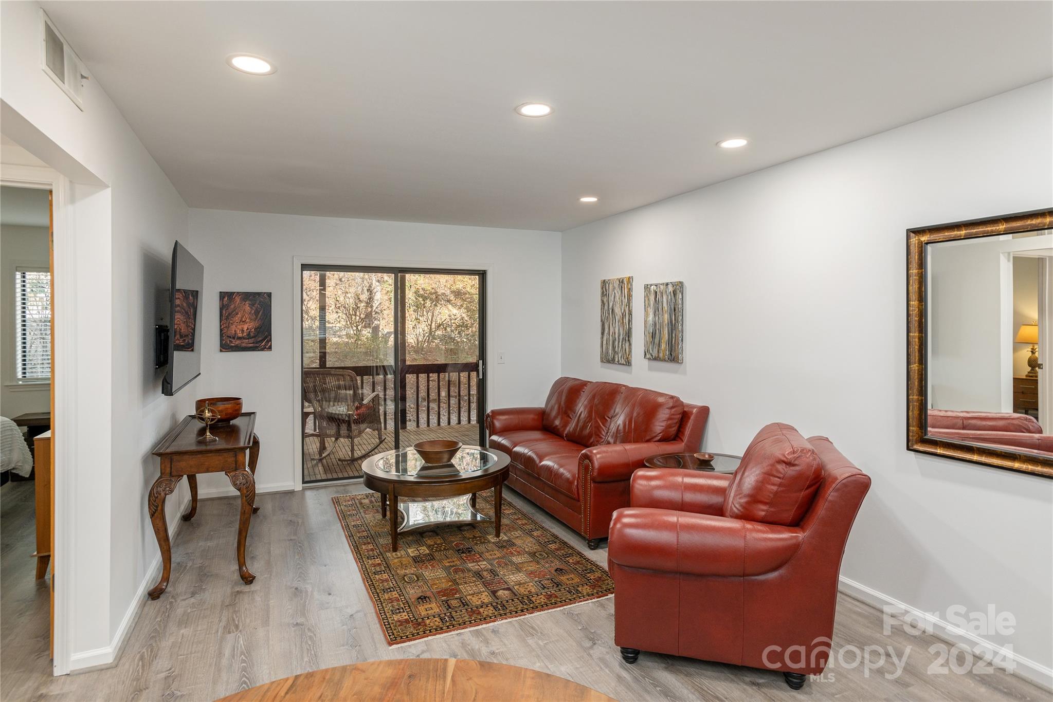 49 Lake Drive M3
