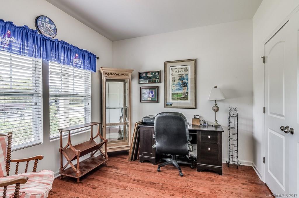 Newport Lakes - Residential