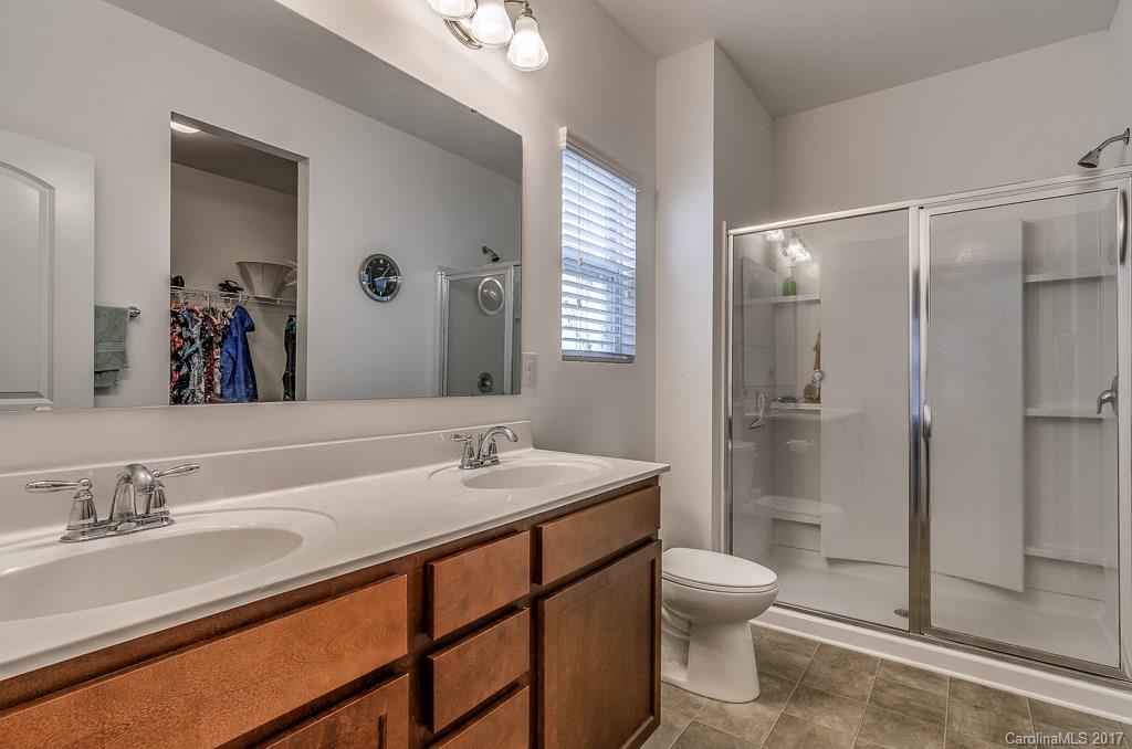 Newport Lakes - Residential