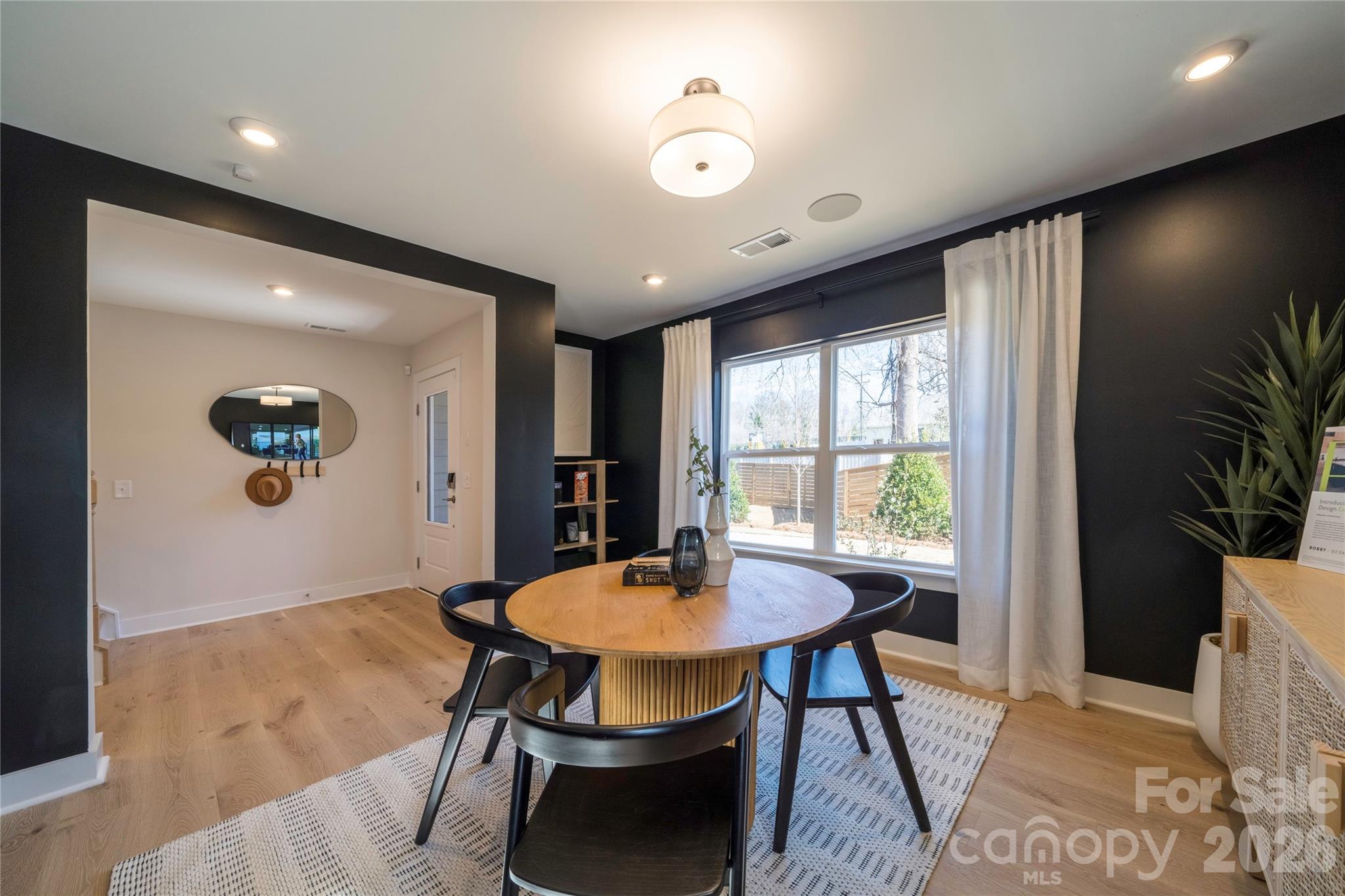 1515 Levy Way