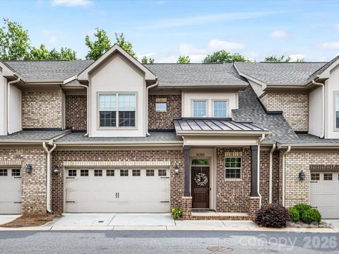 Photo of 5030 Waldron Meadow Drive, Charlotte, NC 28226 (MLS # 4340562)