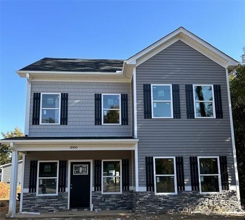 Photo of 3806 Freedom Drive, Charlotte, NC 28208 (MLS # 4325369)
