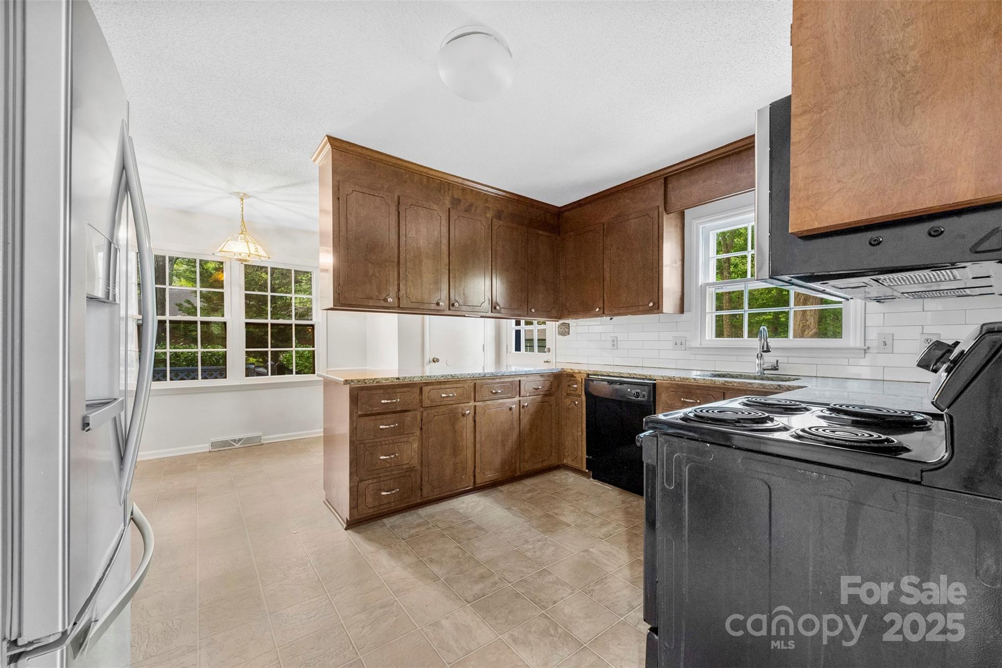 9640 Heartwood Lane