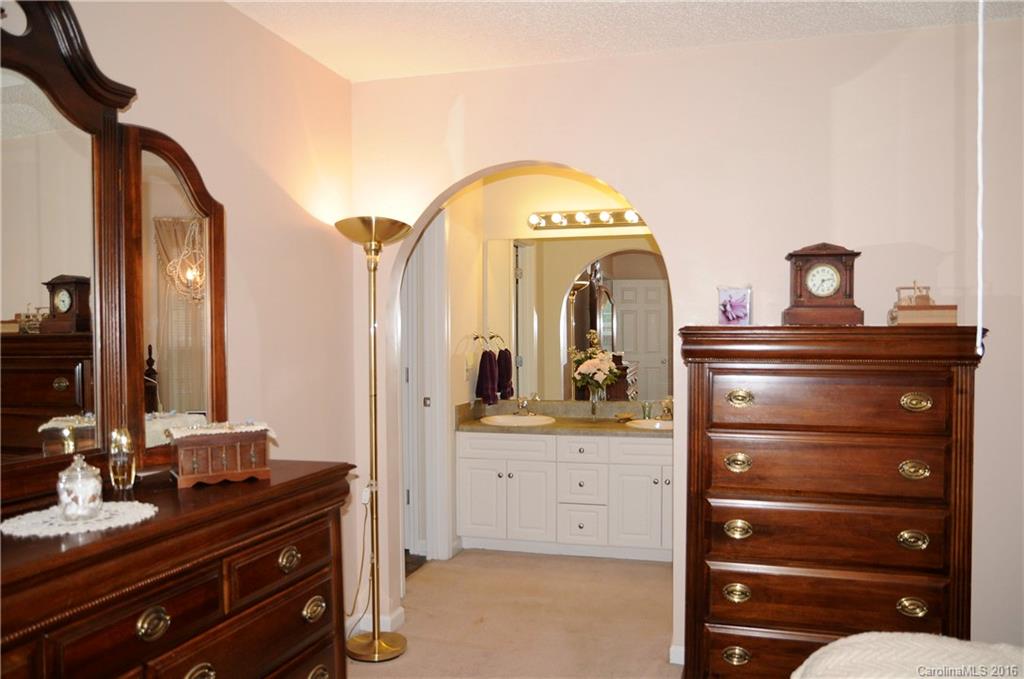 Steele Meadows - Residential