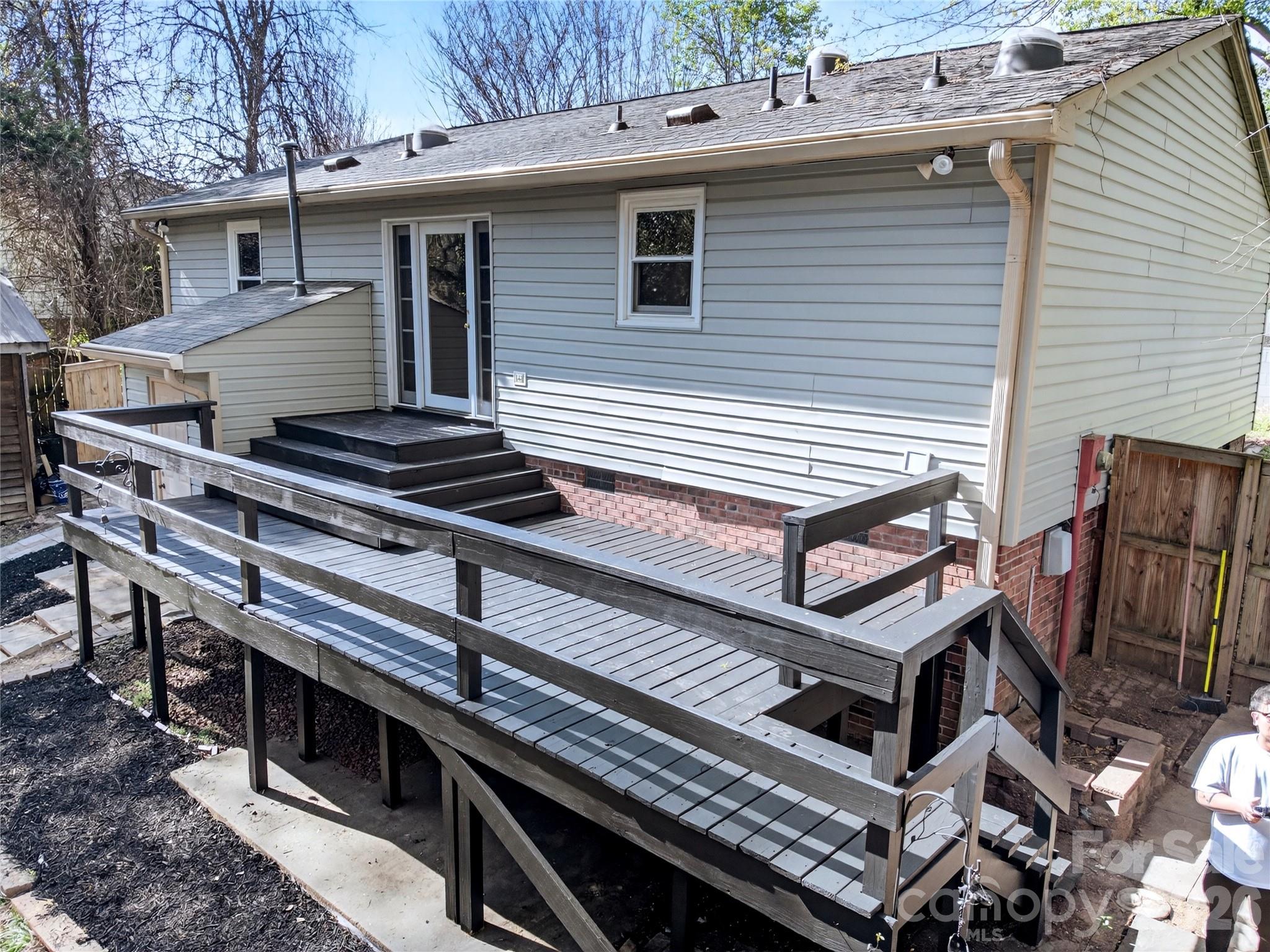 NORTHWOOD ACRES - Residential