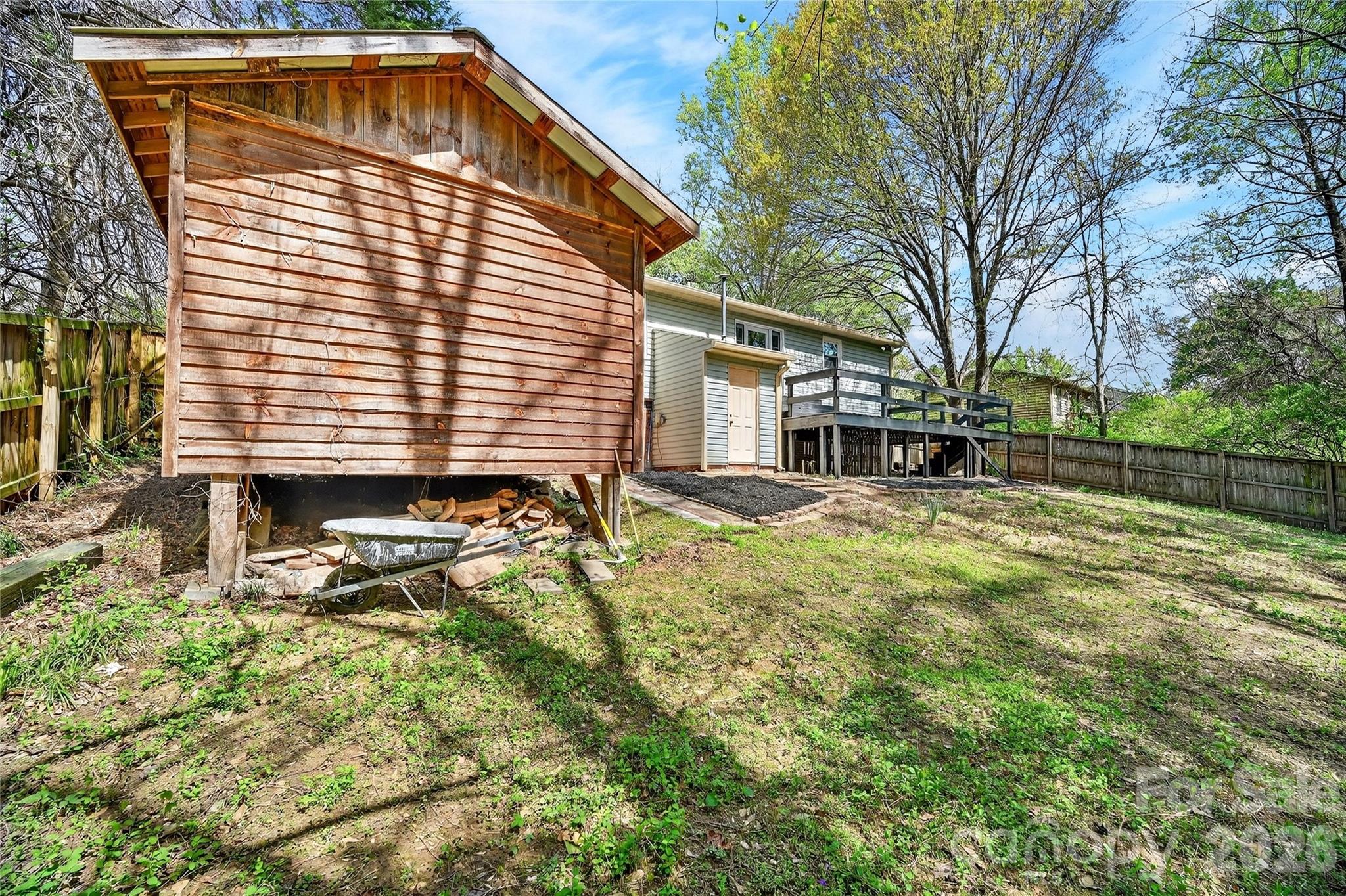 NORTHWOOD ACRES - Residential