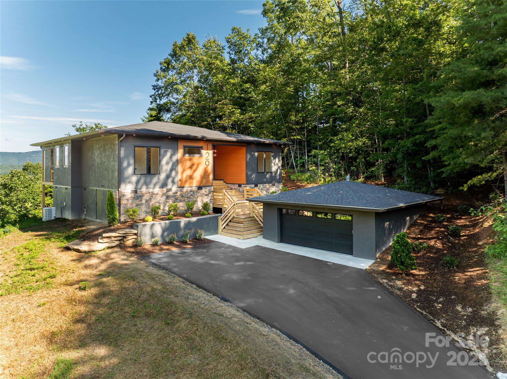 129 Parkway View Drive
