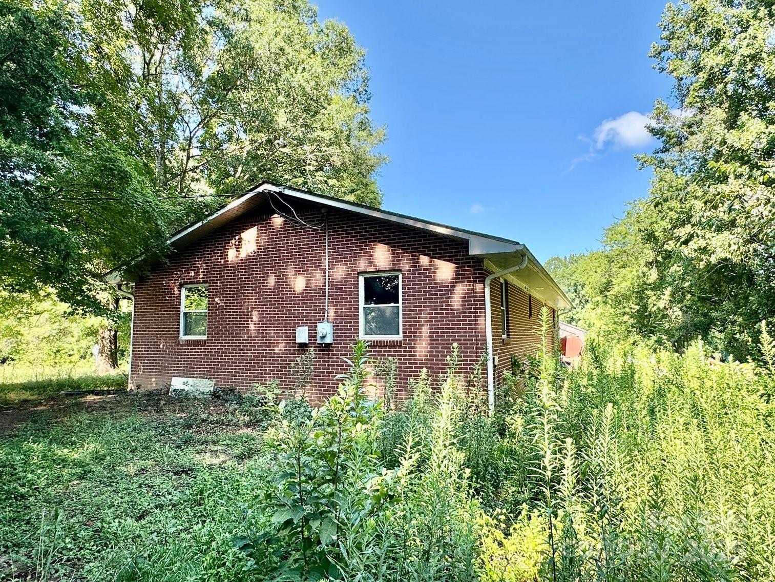 3445 Old US 421 Highway E