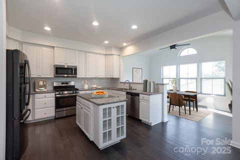1316 Piedmont Park Charlotte NC 28217