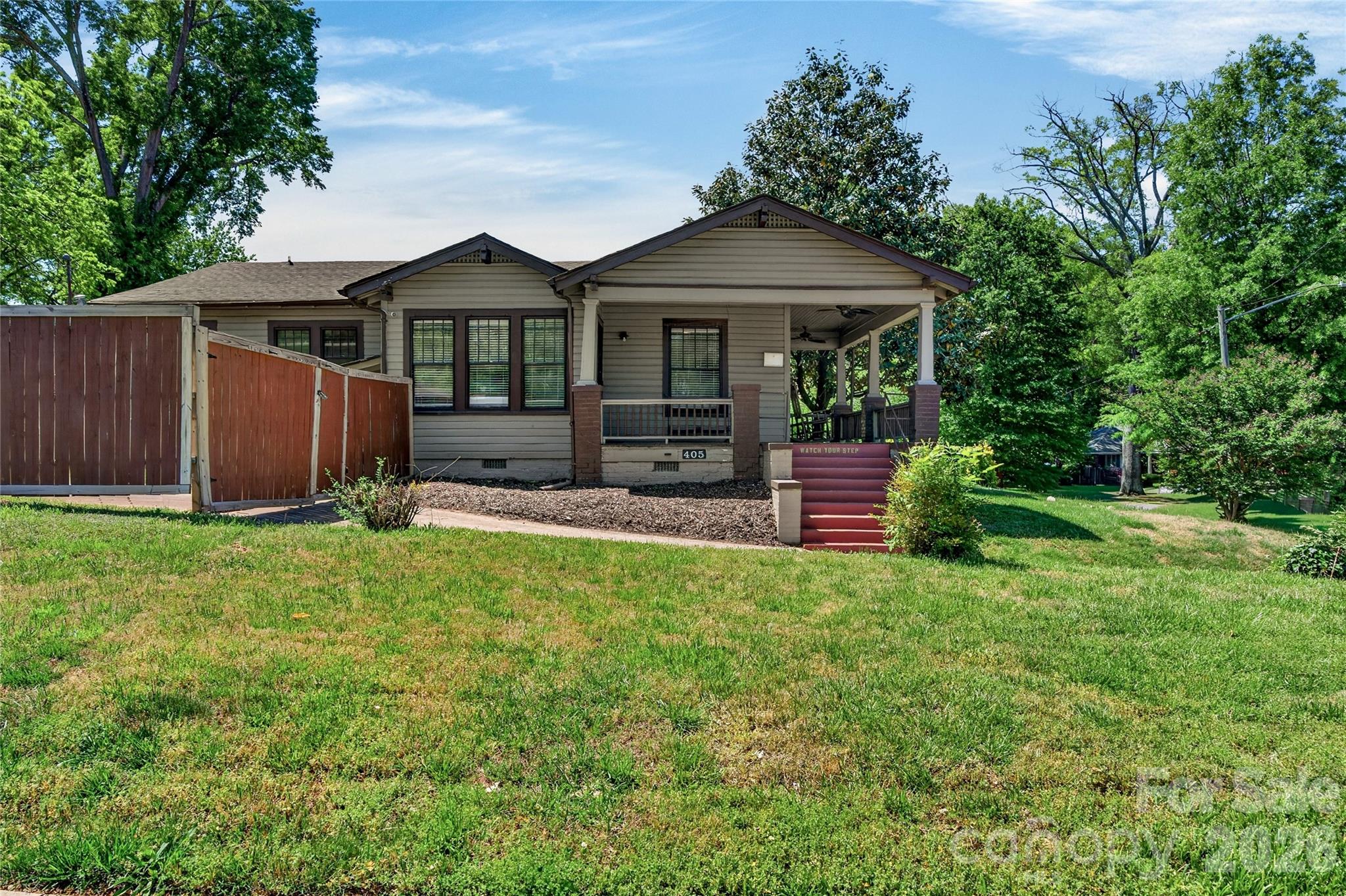 405 Walnut Avenue