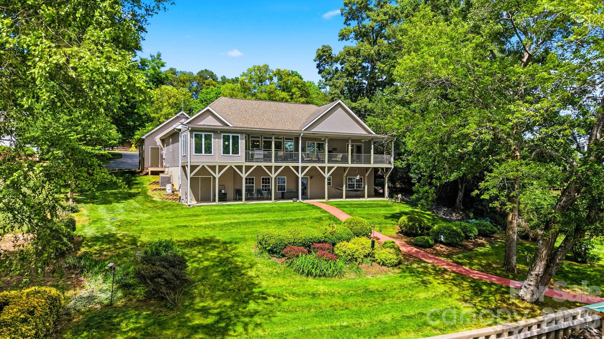 65 King Arthurs Court