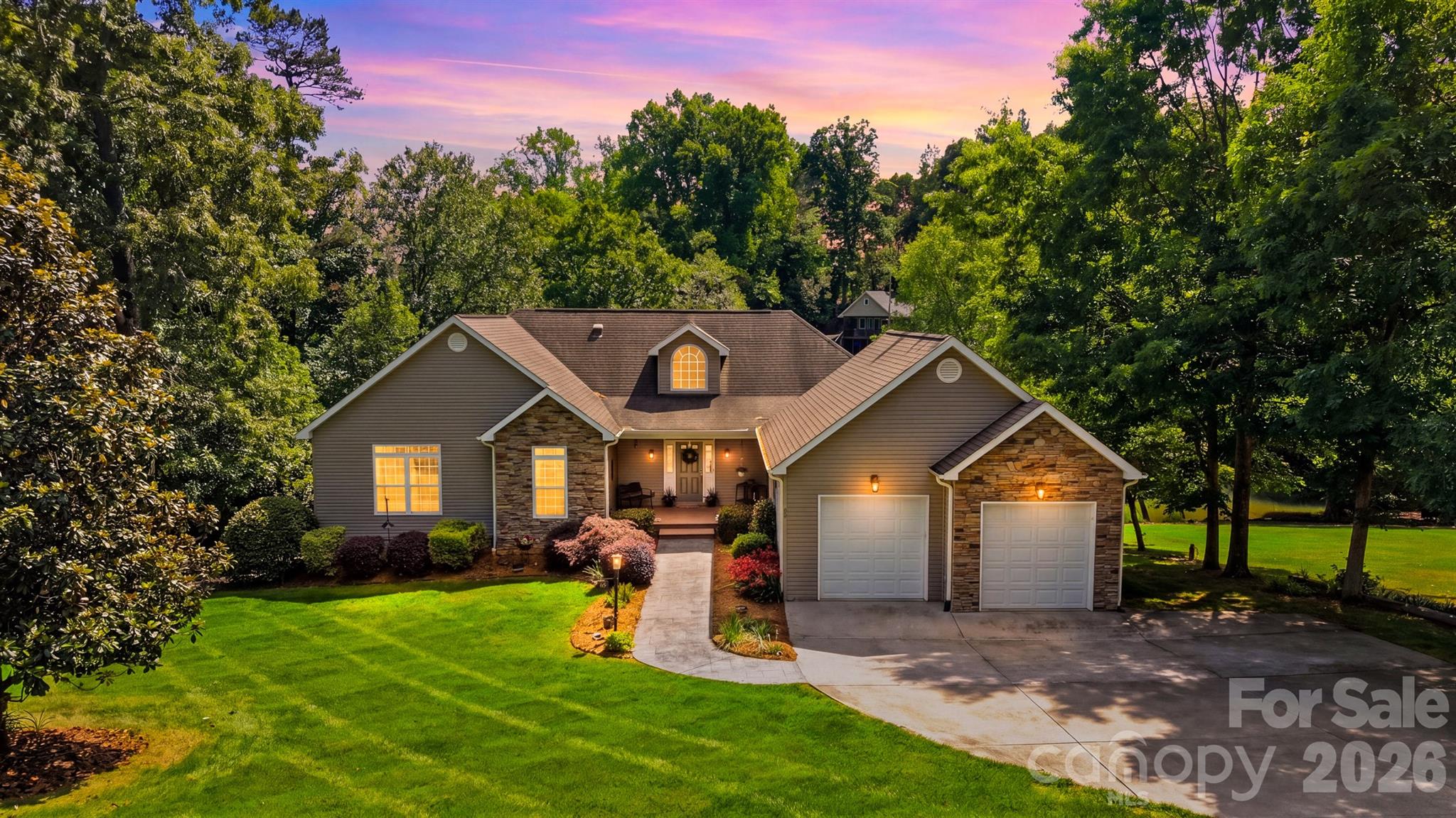 65 King Arthurs Court