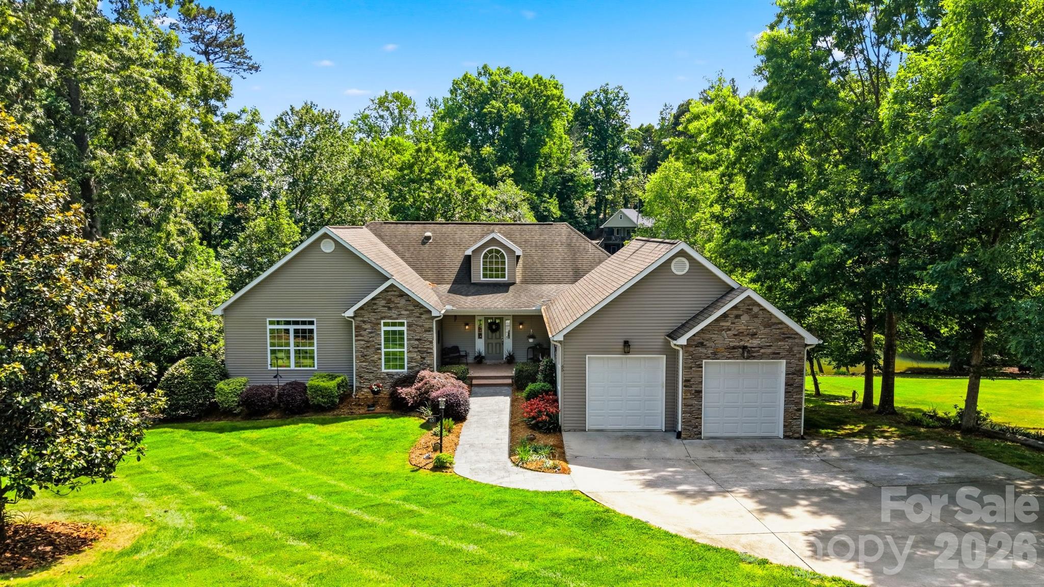 65 King Arthurs Court