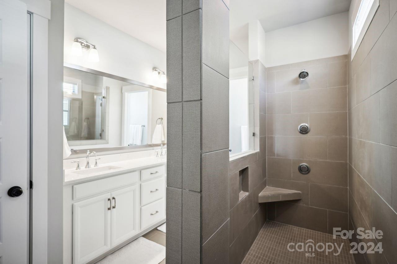 Riverwalk - Residential