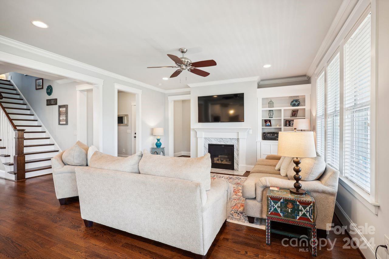 Riverwalk - Residential