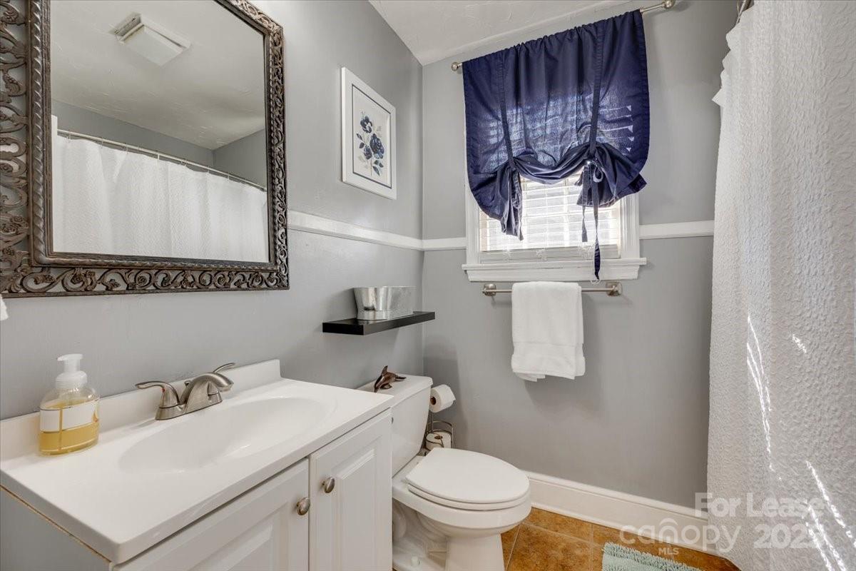 Seventeen Acres - Residential Lease