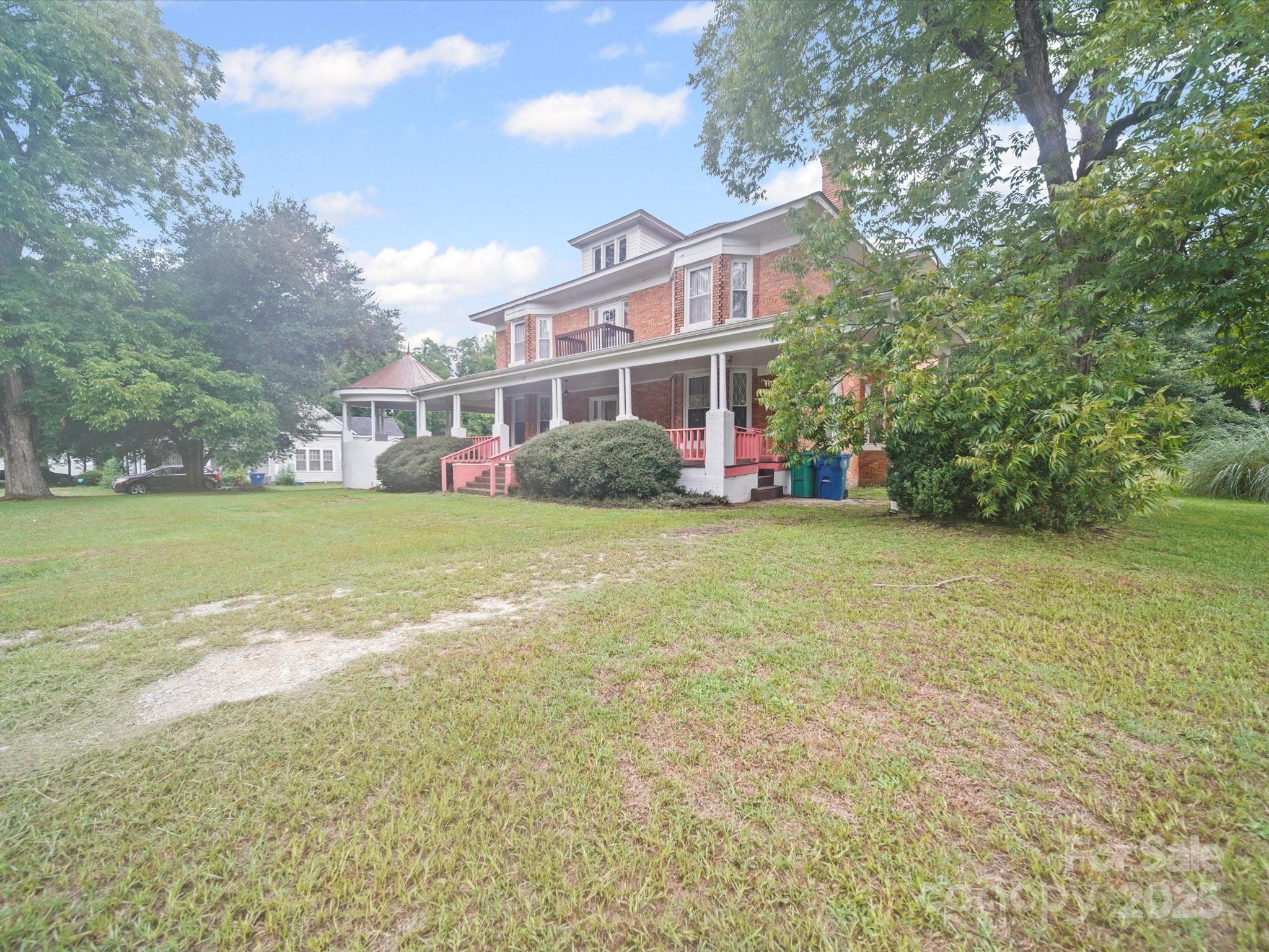 321 E Main Street