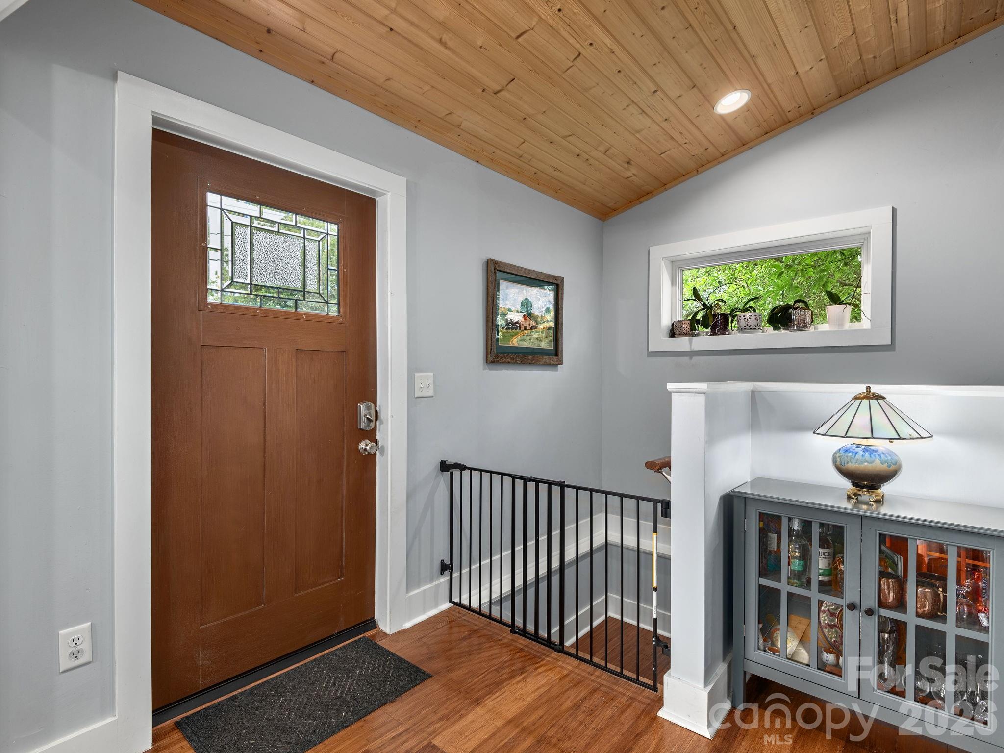 63 Beverly Road W