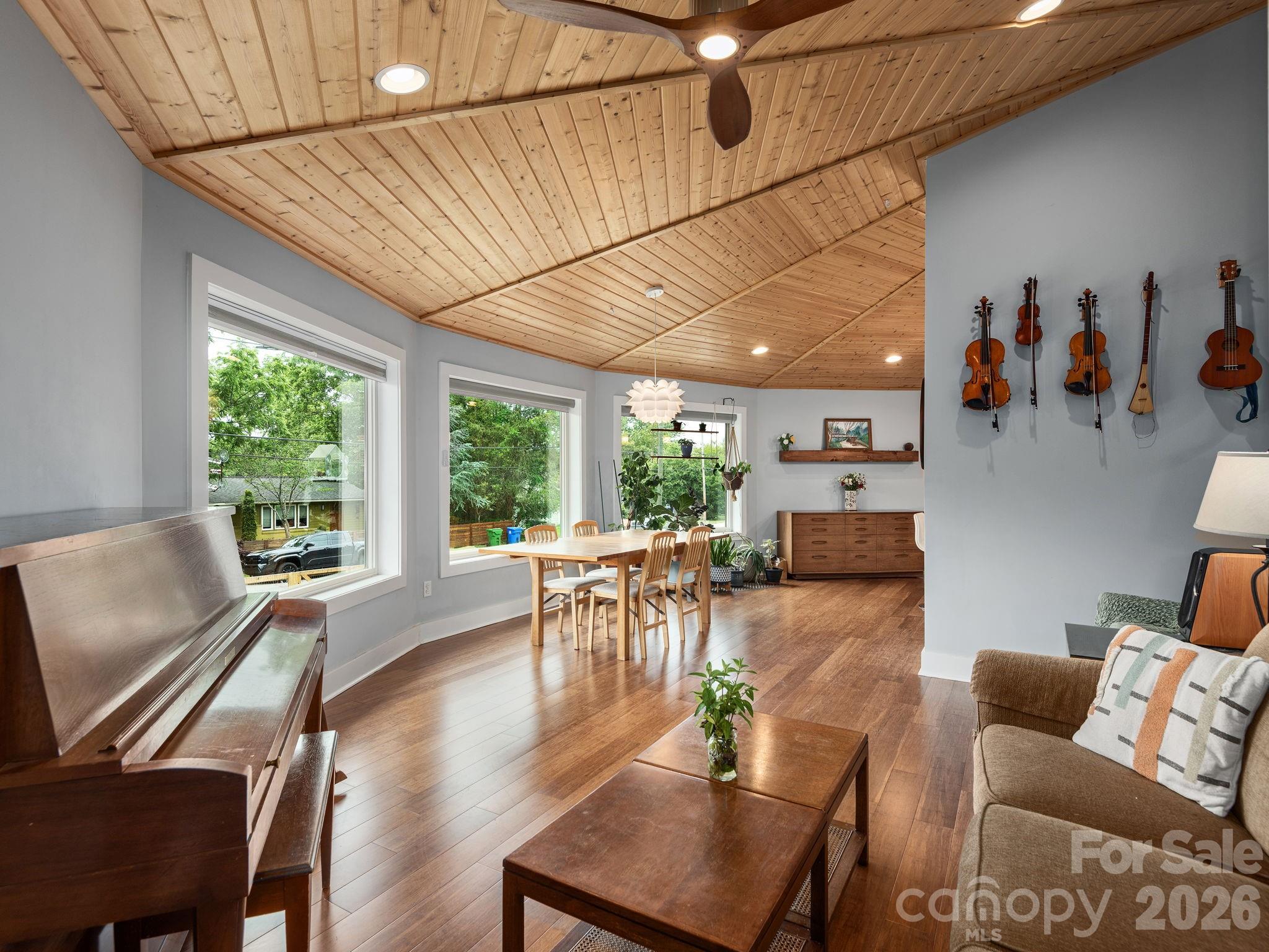 63 Beverly Road W