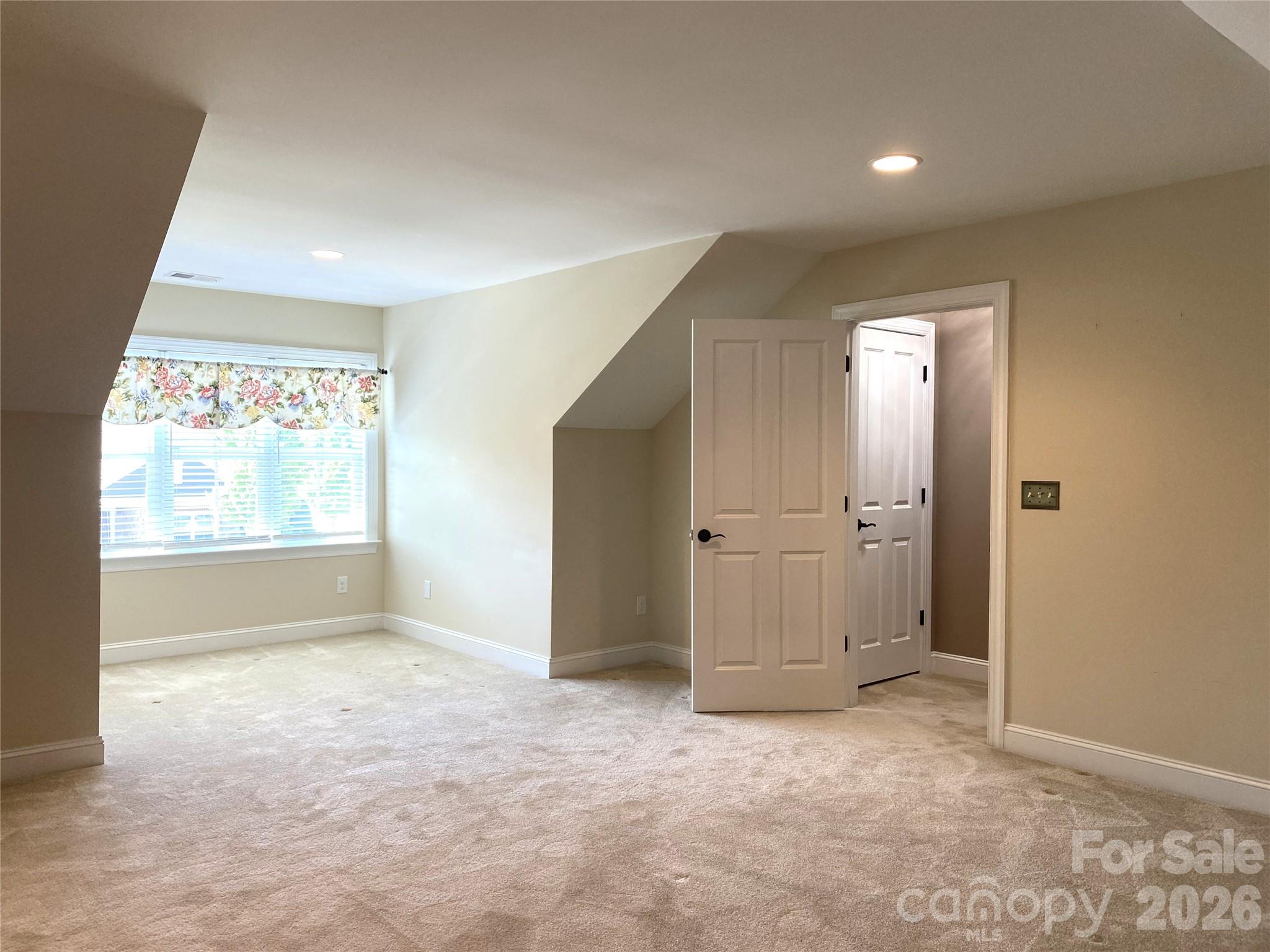 The Courtyards at Blume Point - Residential