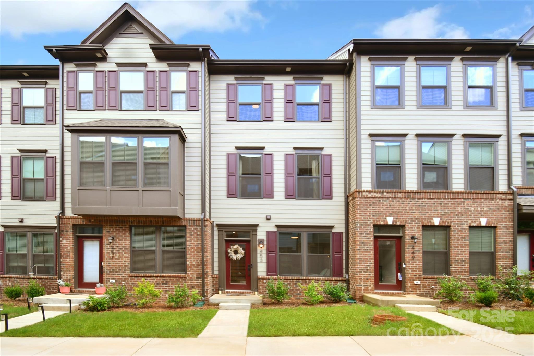 453 Spearfield Lane