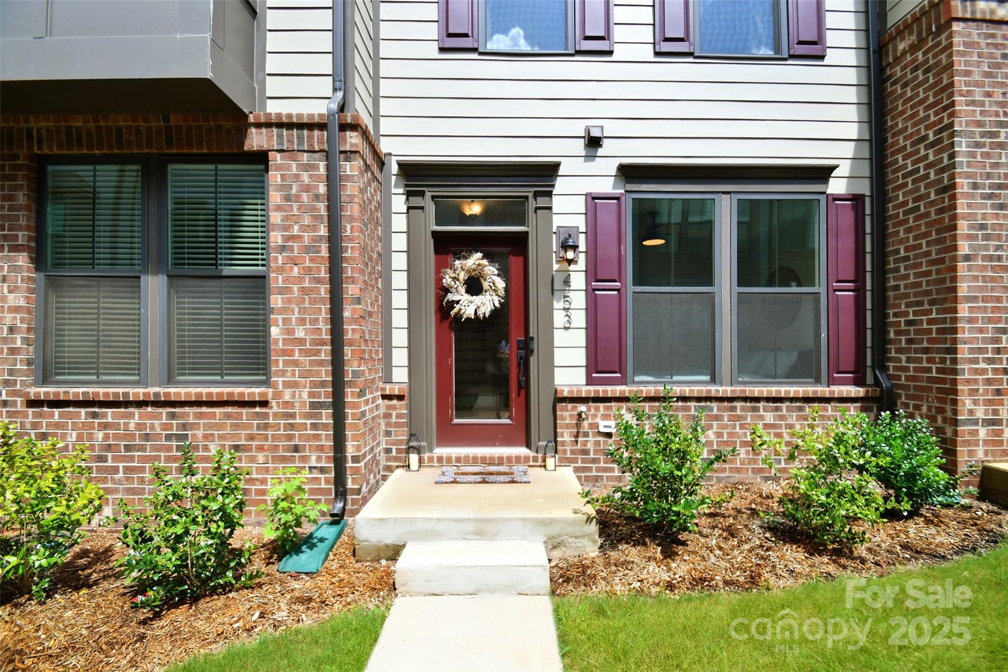 453 Spearfield Lane