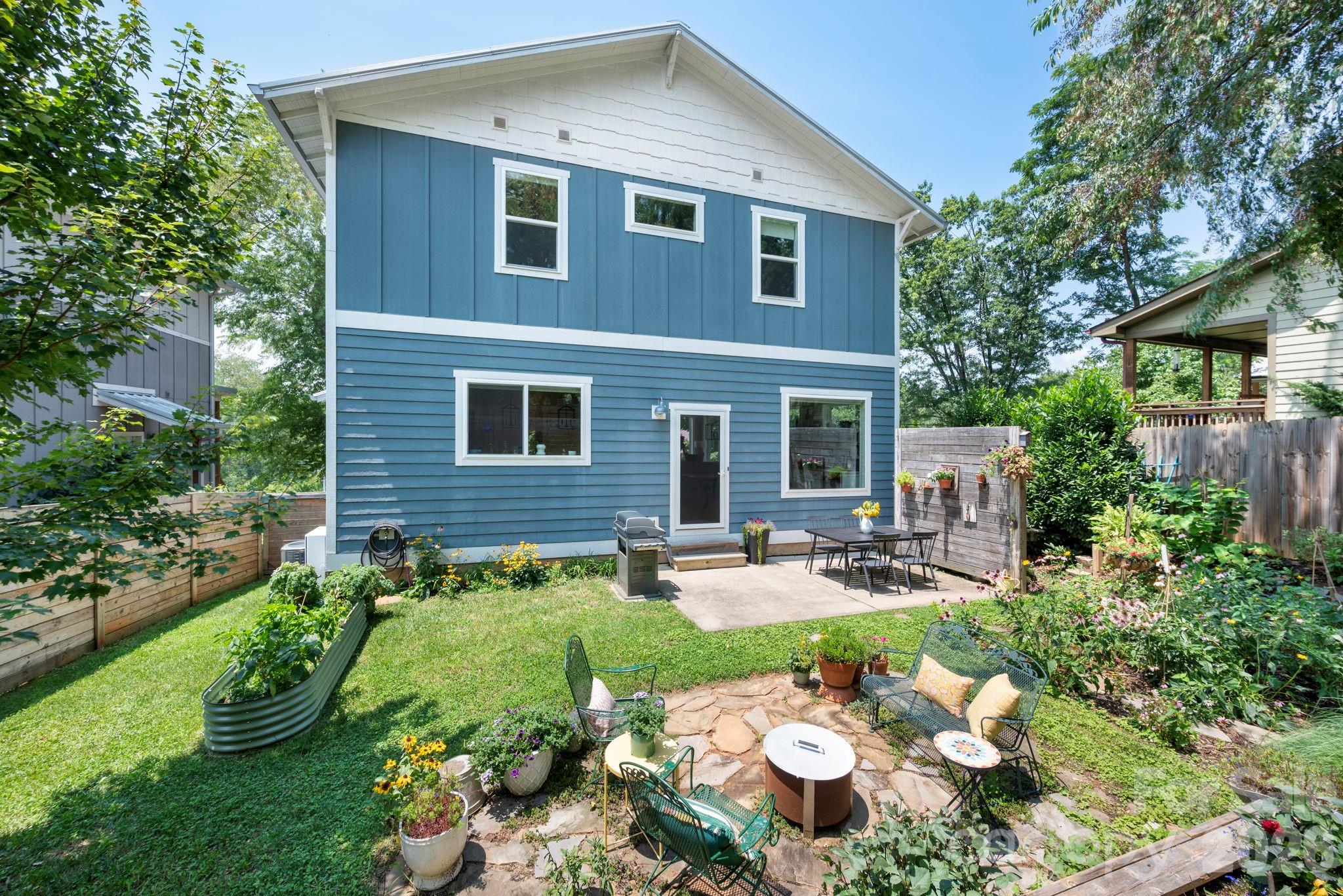 82 Frances Street