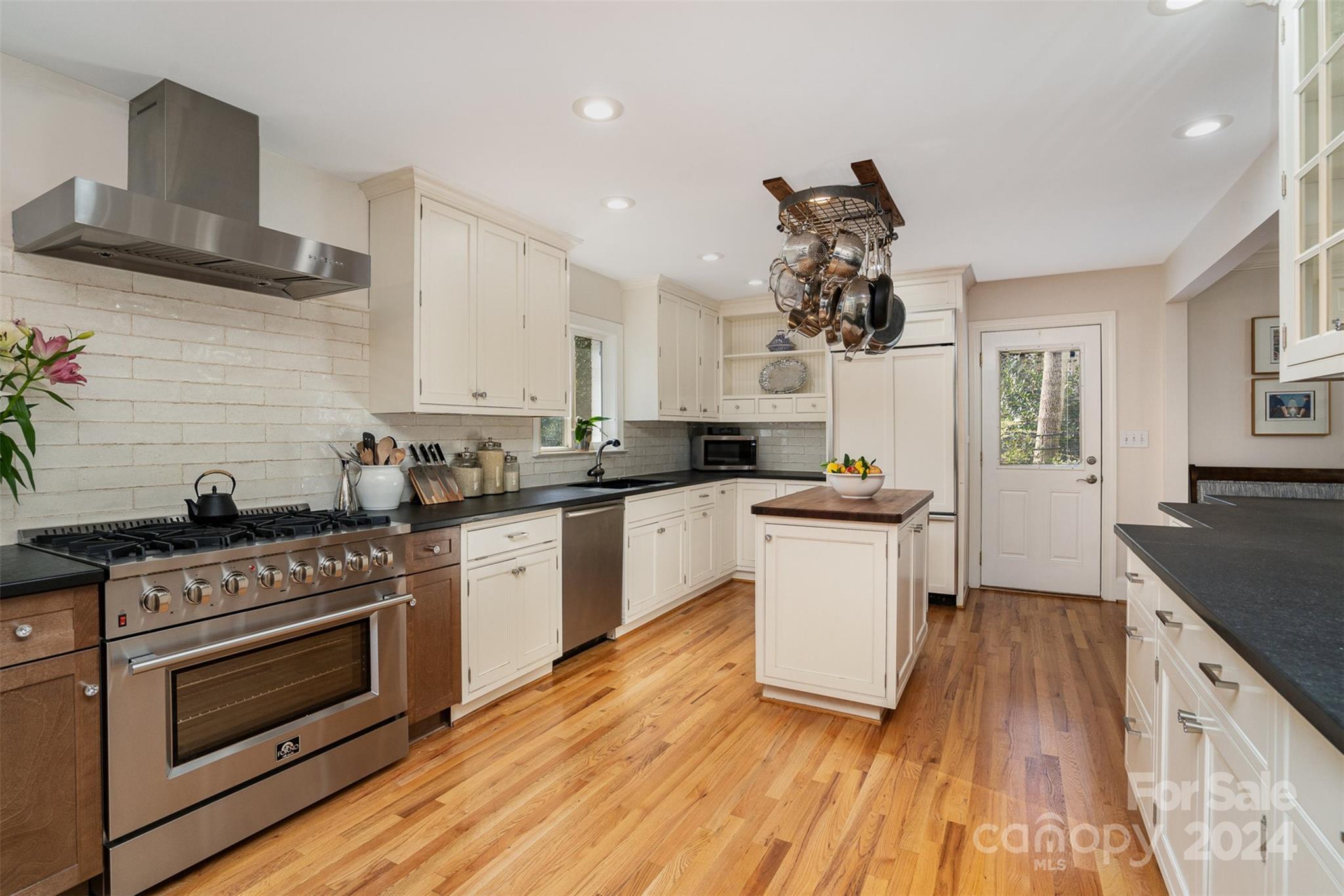 Mammoth Oaks - Residential