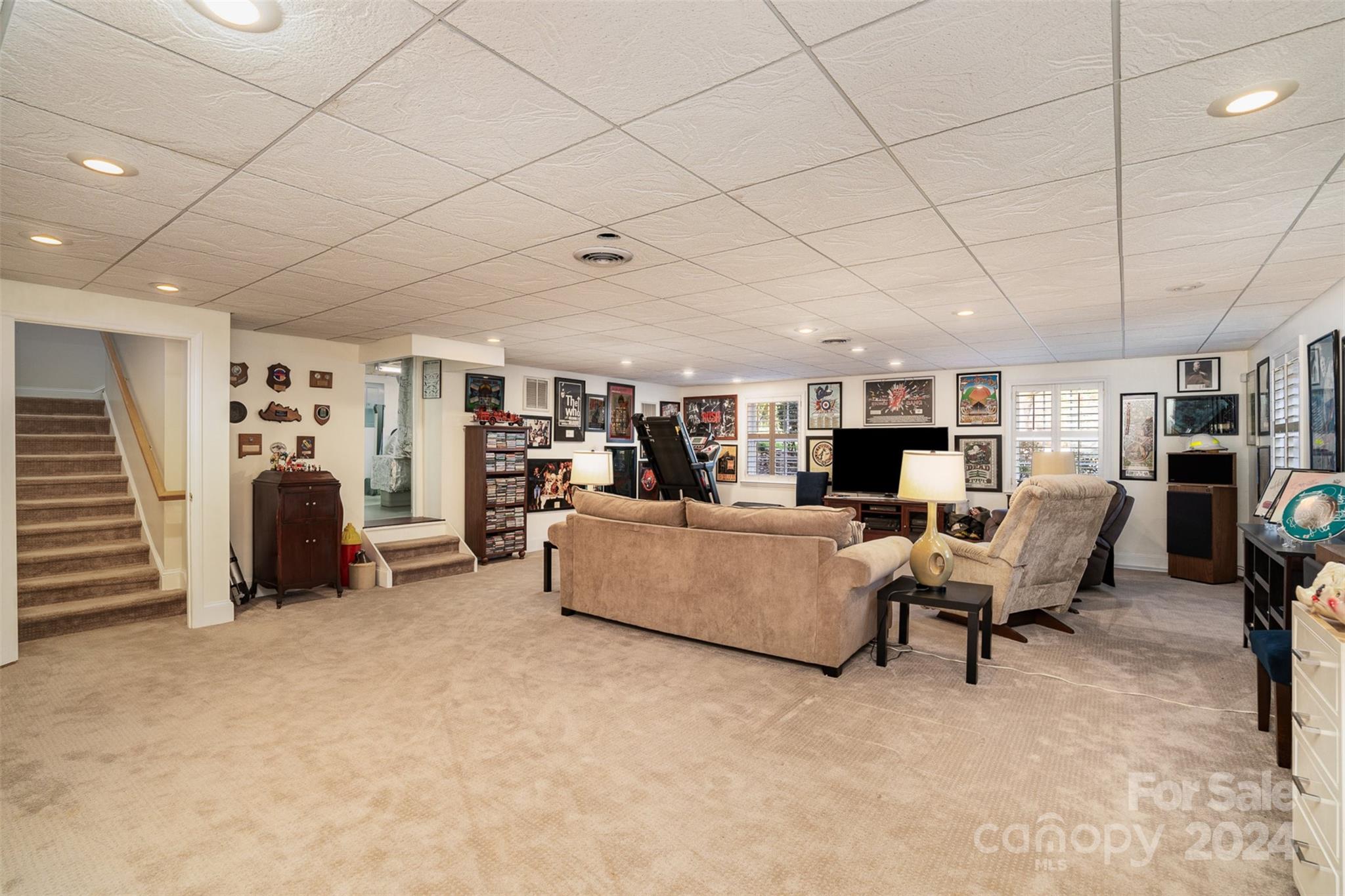 Mammoth Oaks - Residential