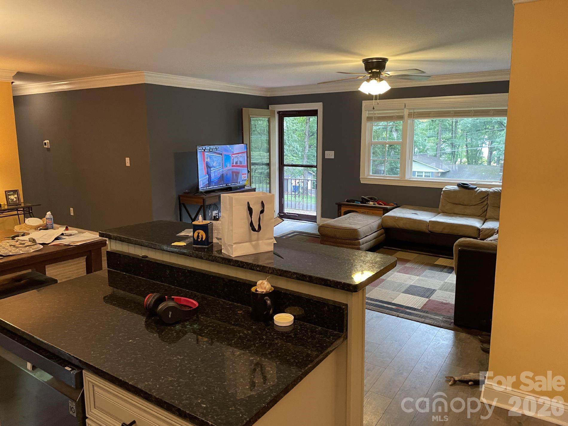 514 Crestview Drive