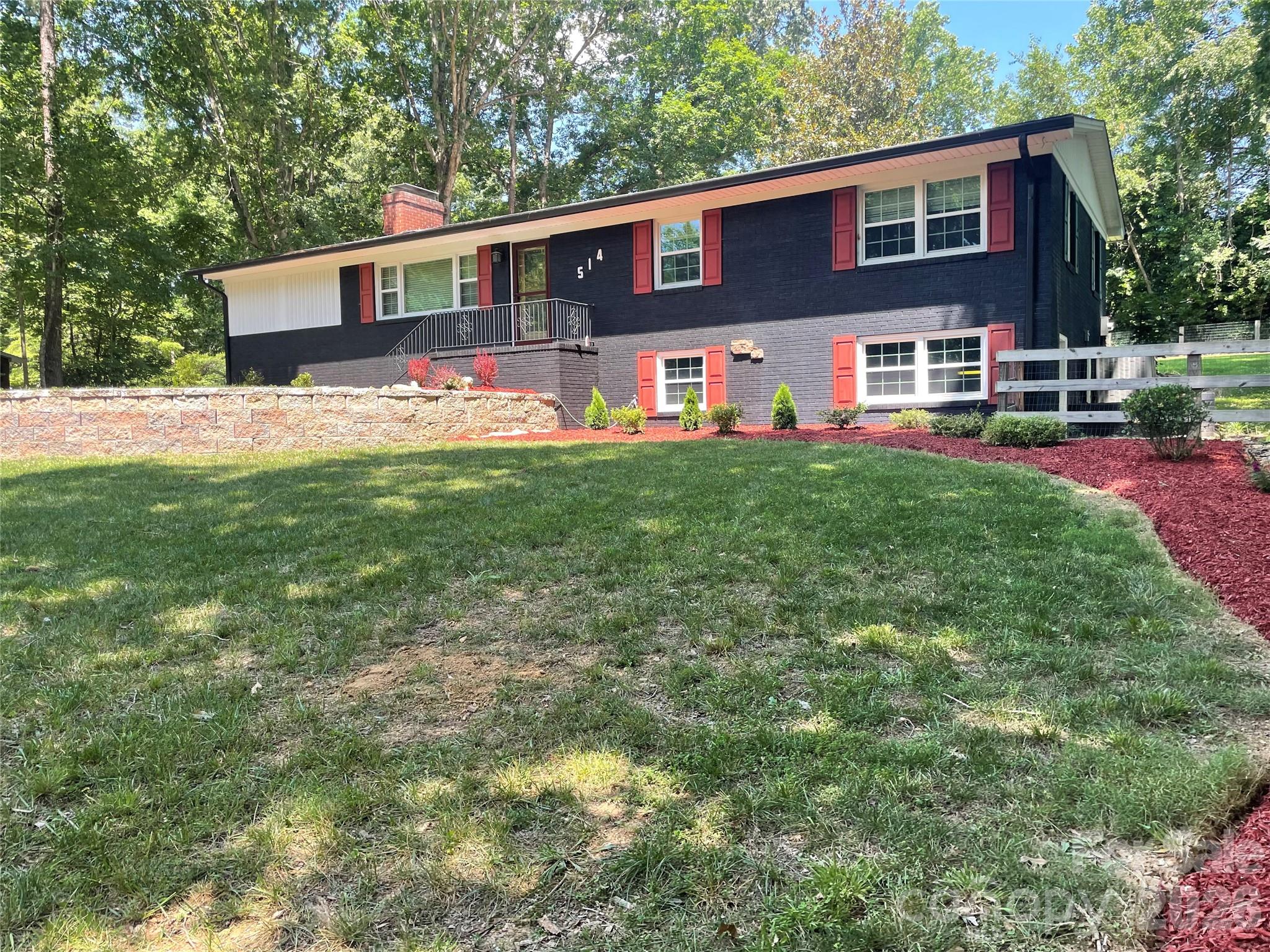 514 Crestview Drive