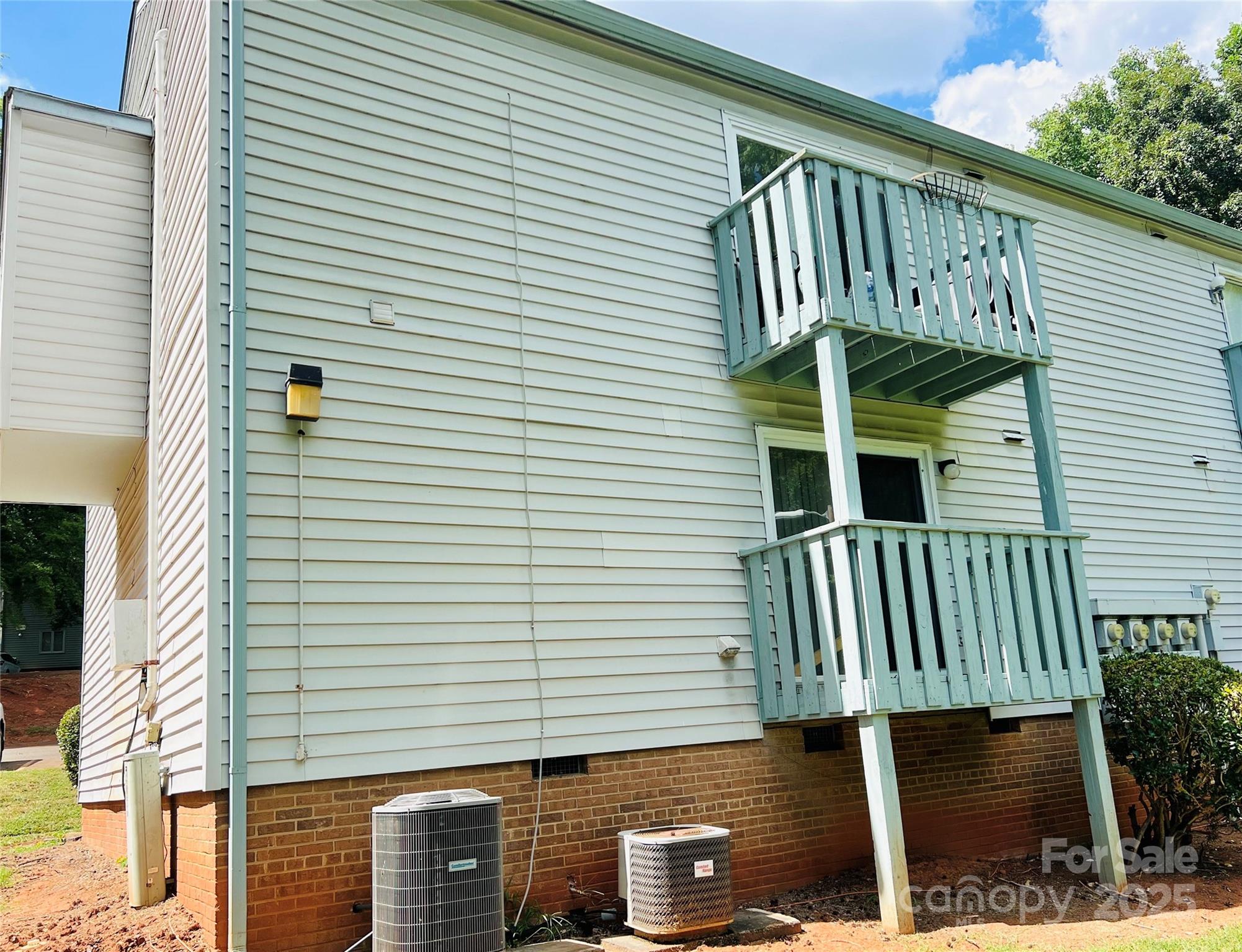 2014 Countrymens Court 60