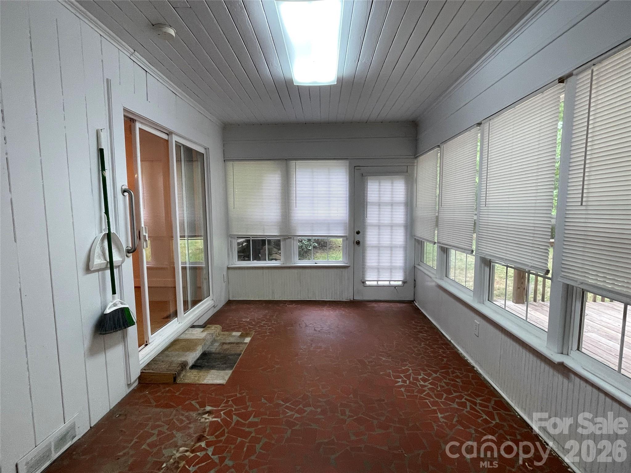 Woodcrest - Residential