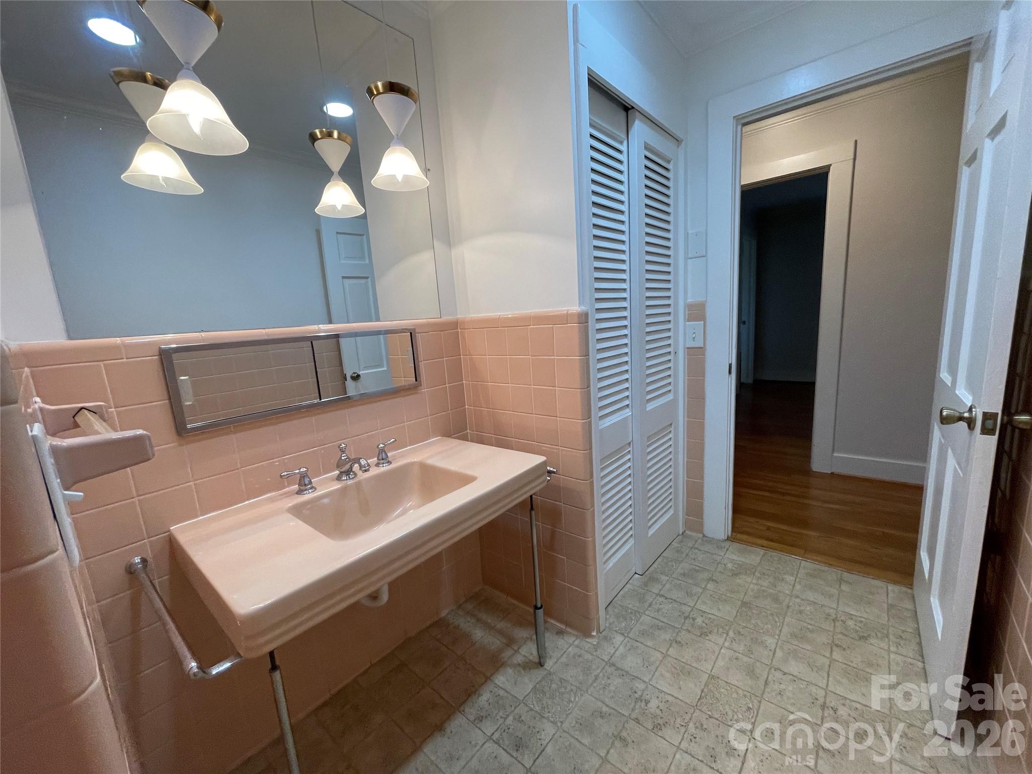 Woodcrest - Residential