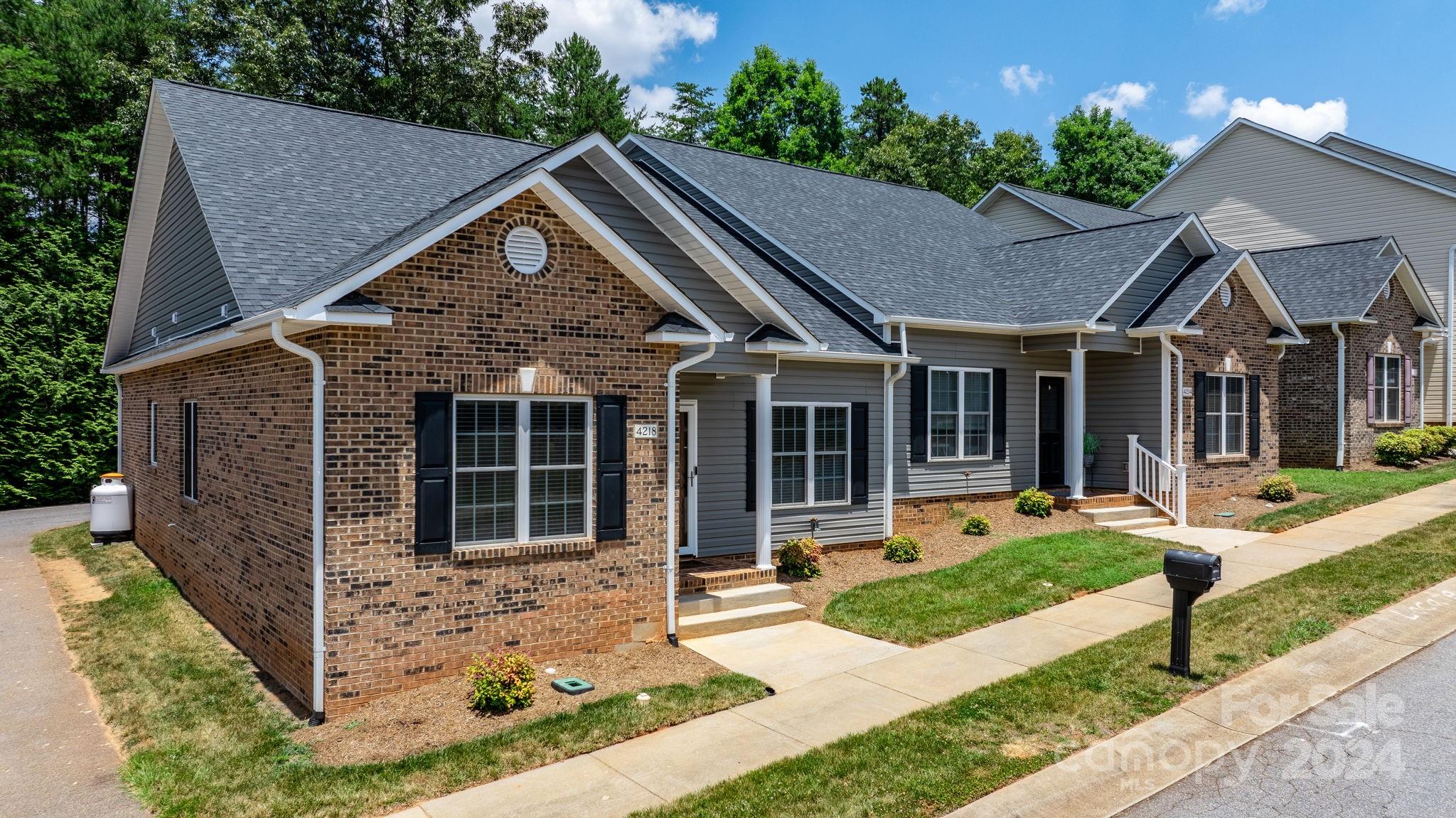 Thornbury Village - Residential