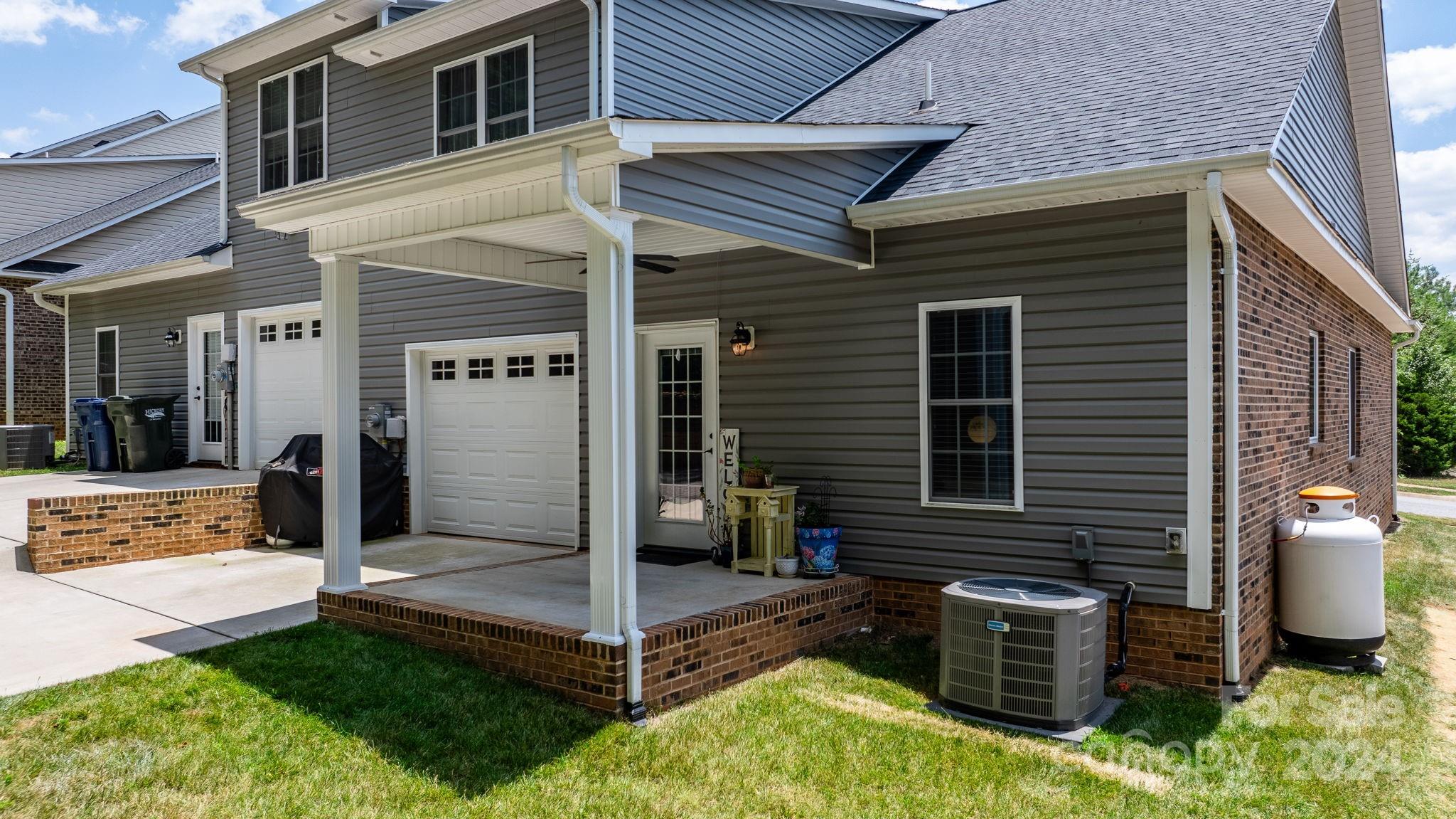 Thornbury Village - Residential