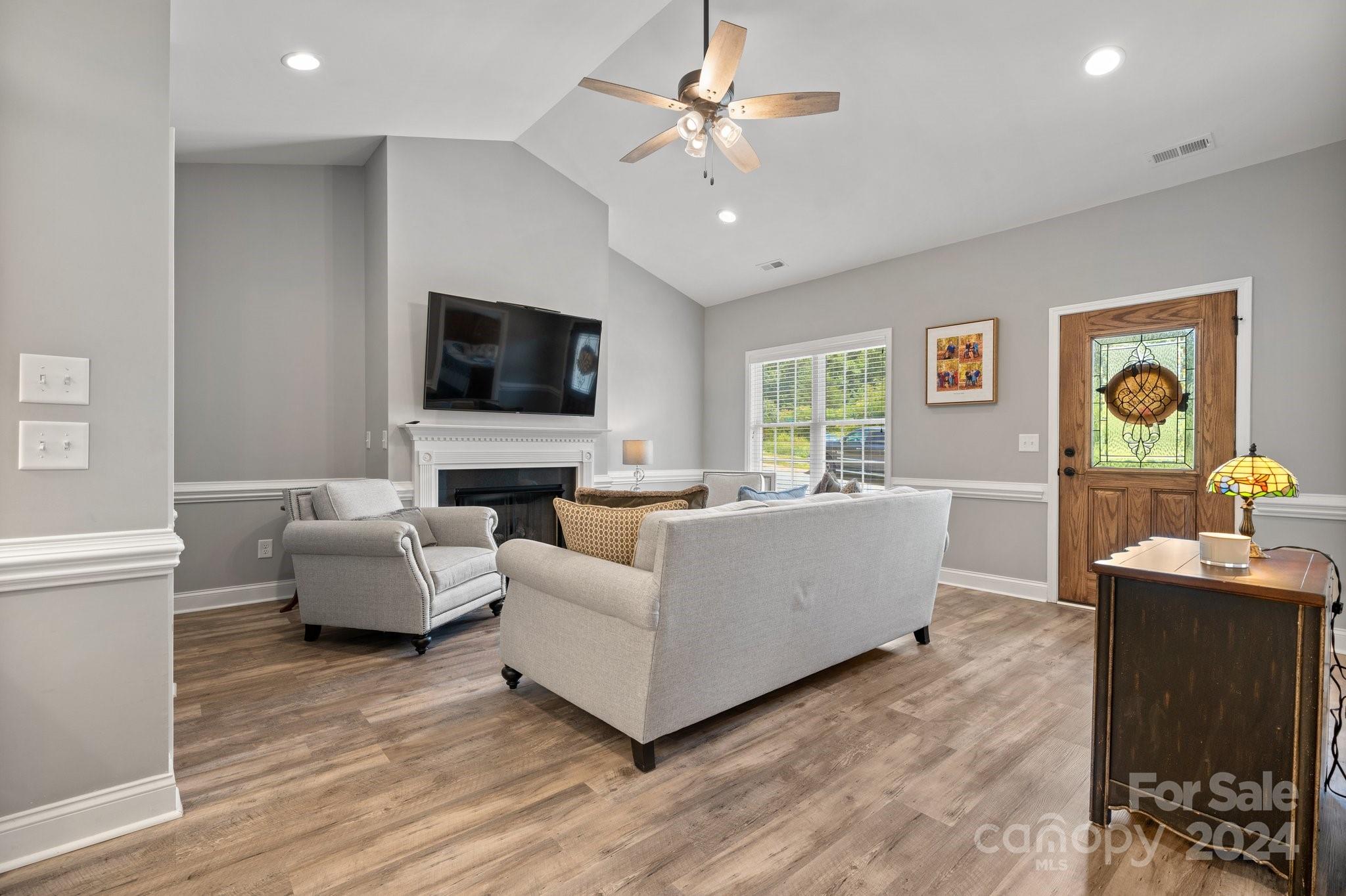 Thornbury Village - Residential