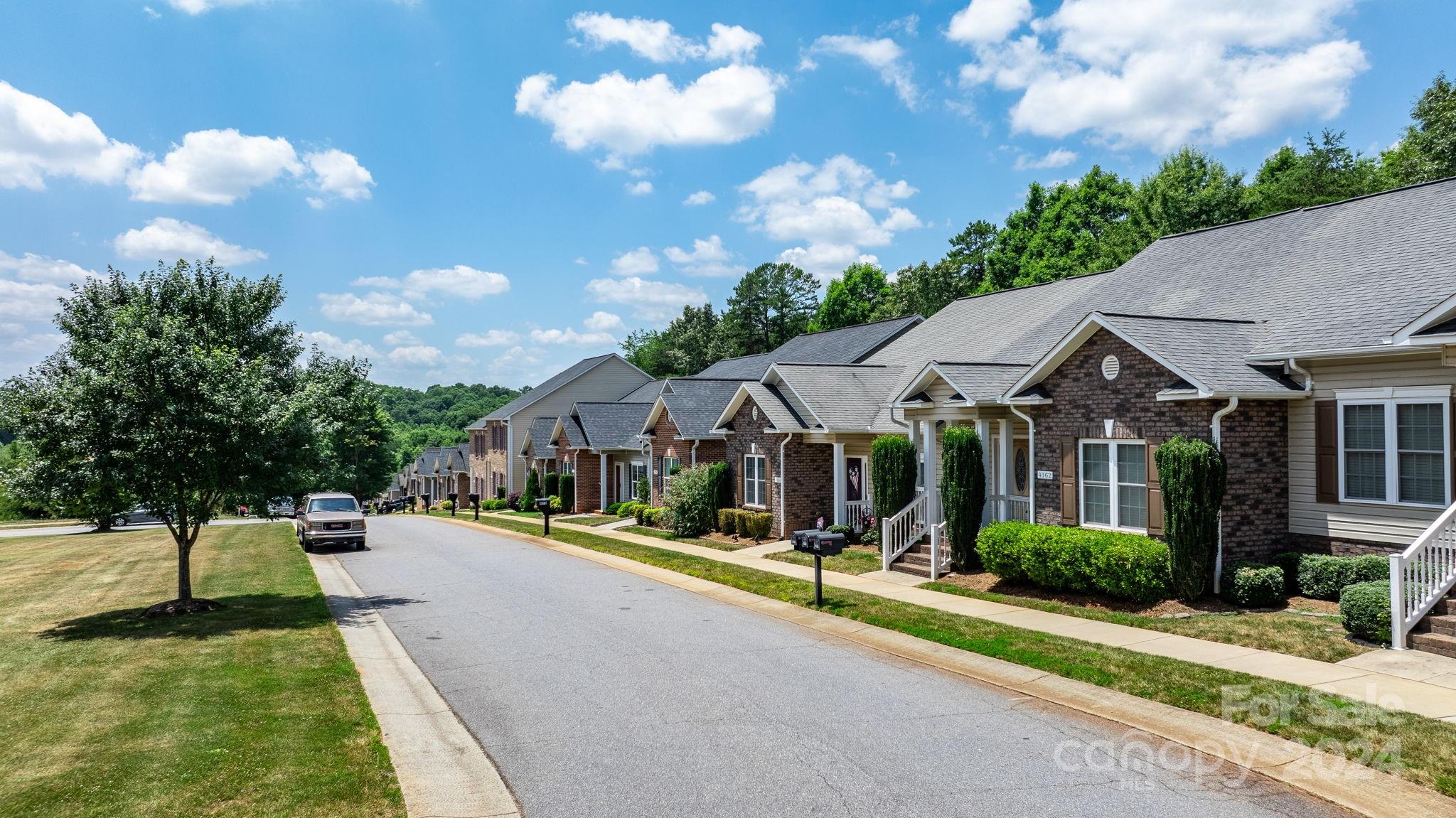 Thornbury Village - Residential