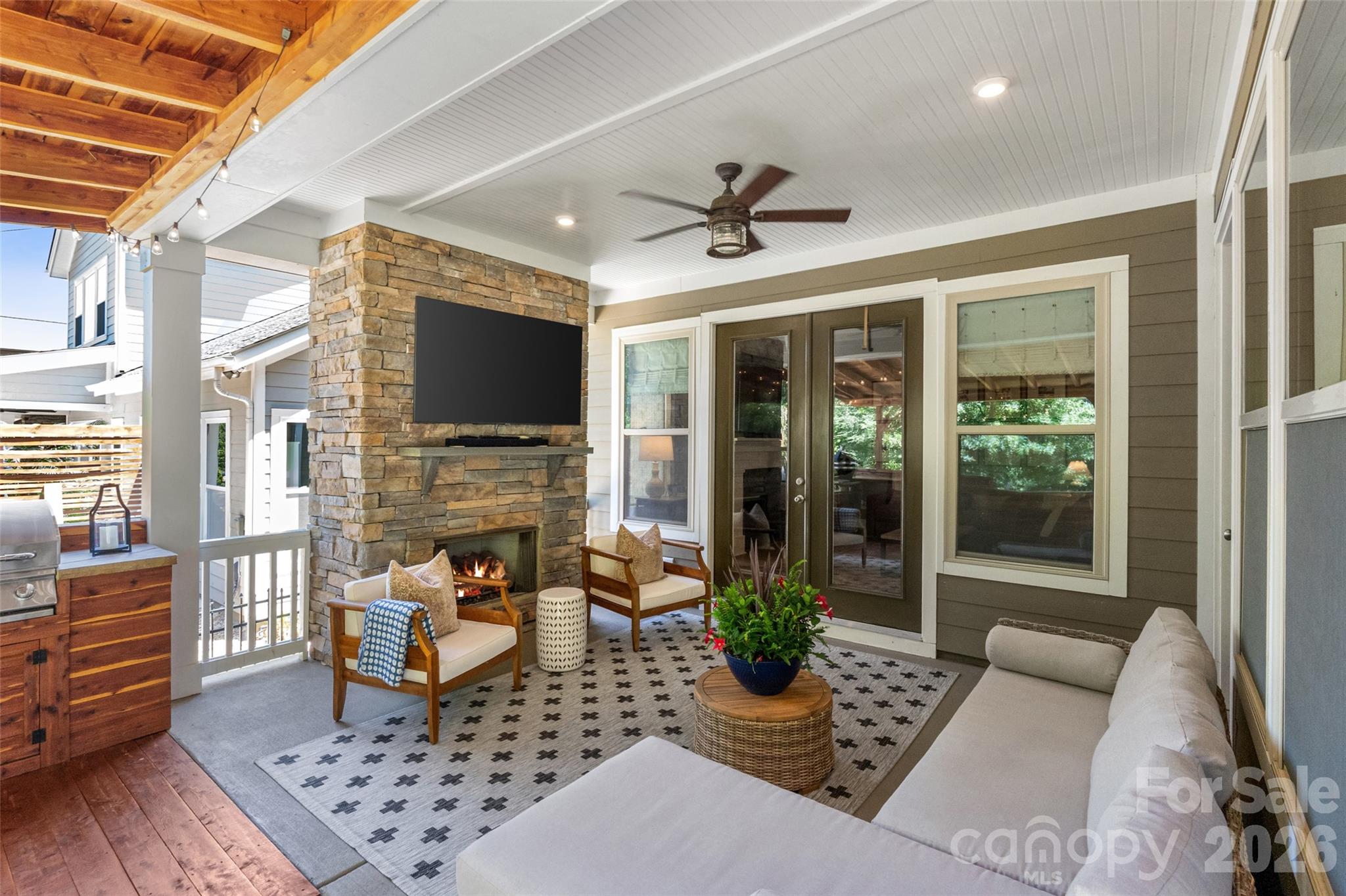Paddlers Cove - Residential