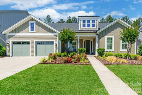 Photo of 2511 Paddlers Cove Drive, Clover, SC 29710 (MLS # 4383712)