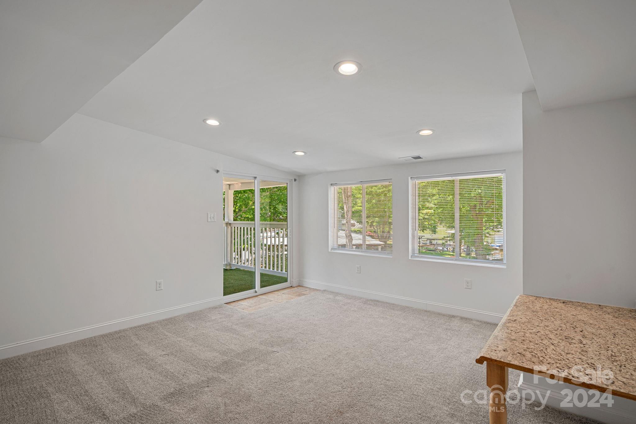 Riverfront - Residential