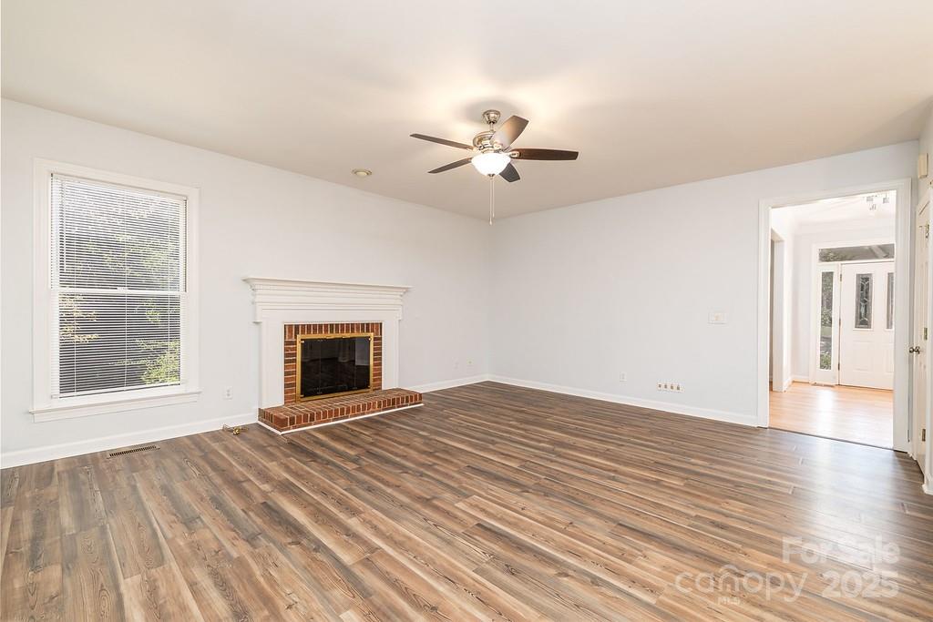 Davis Lake - Residential