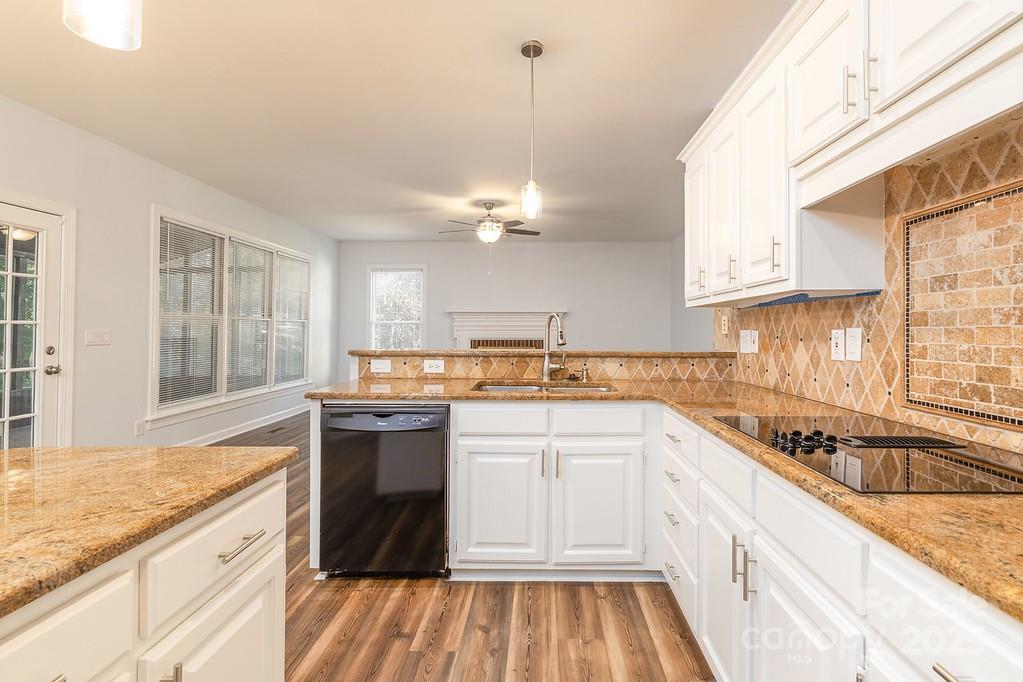 Davis Lake - Residential