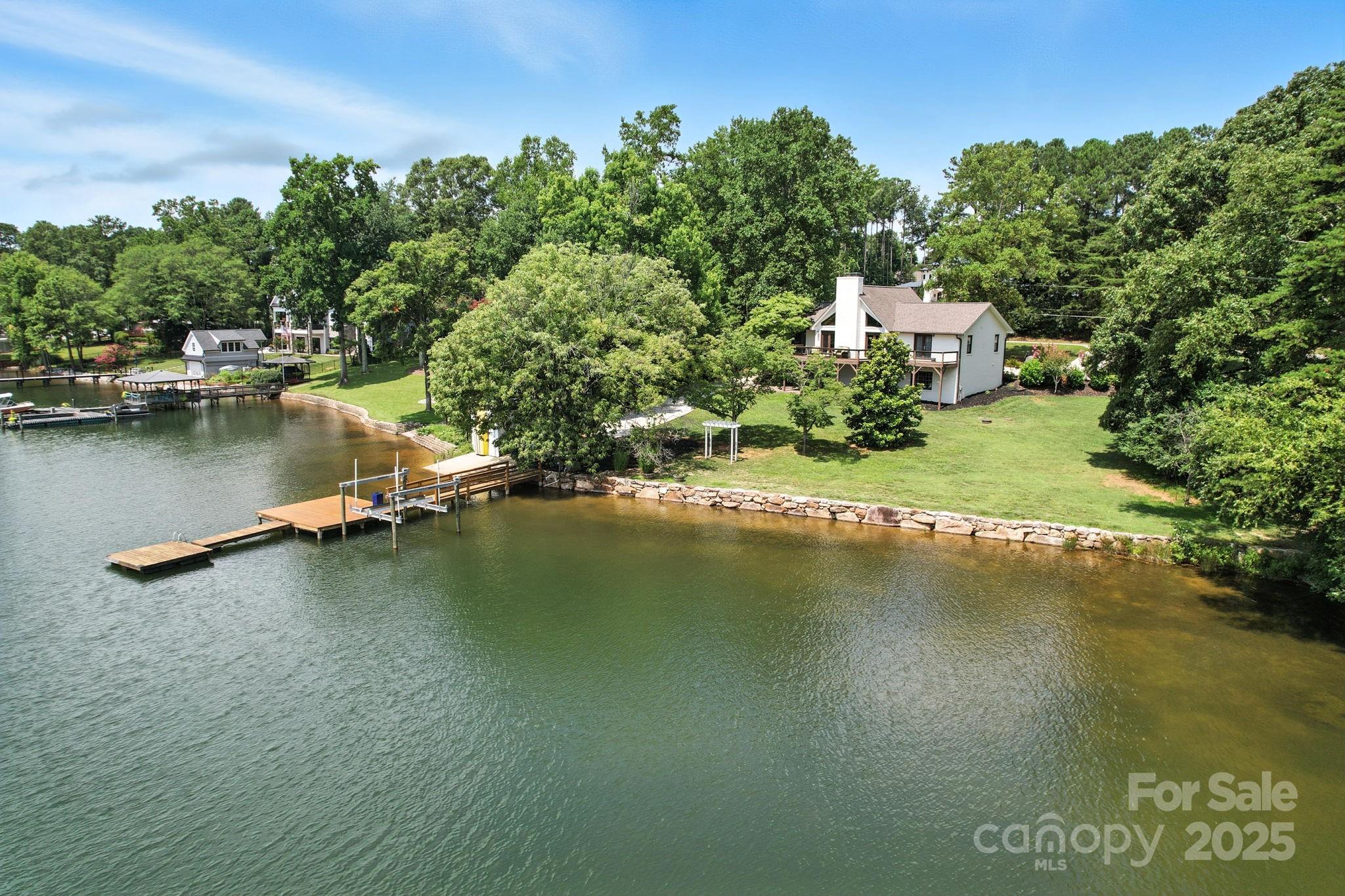 215 Barber Loop