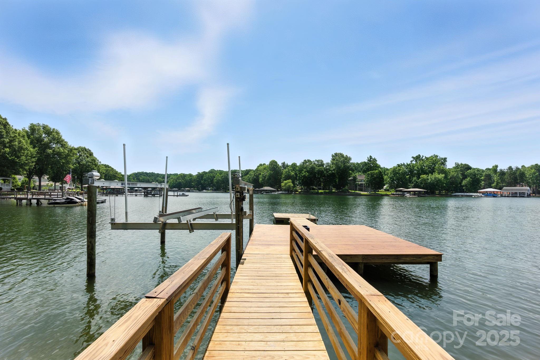 215 Barber Loop