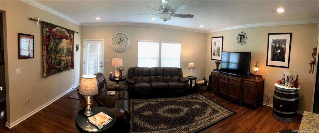 Ellis Pond - Residential